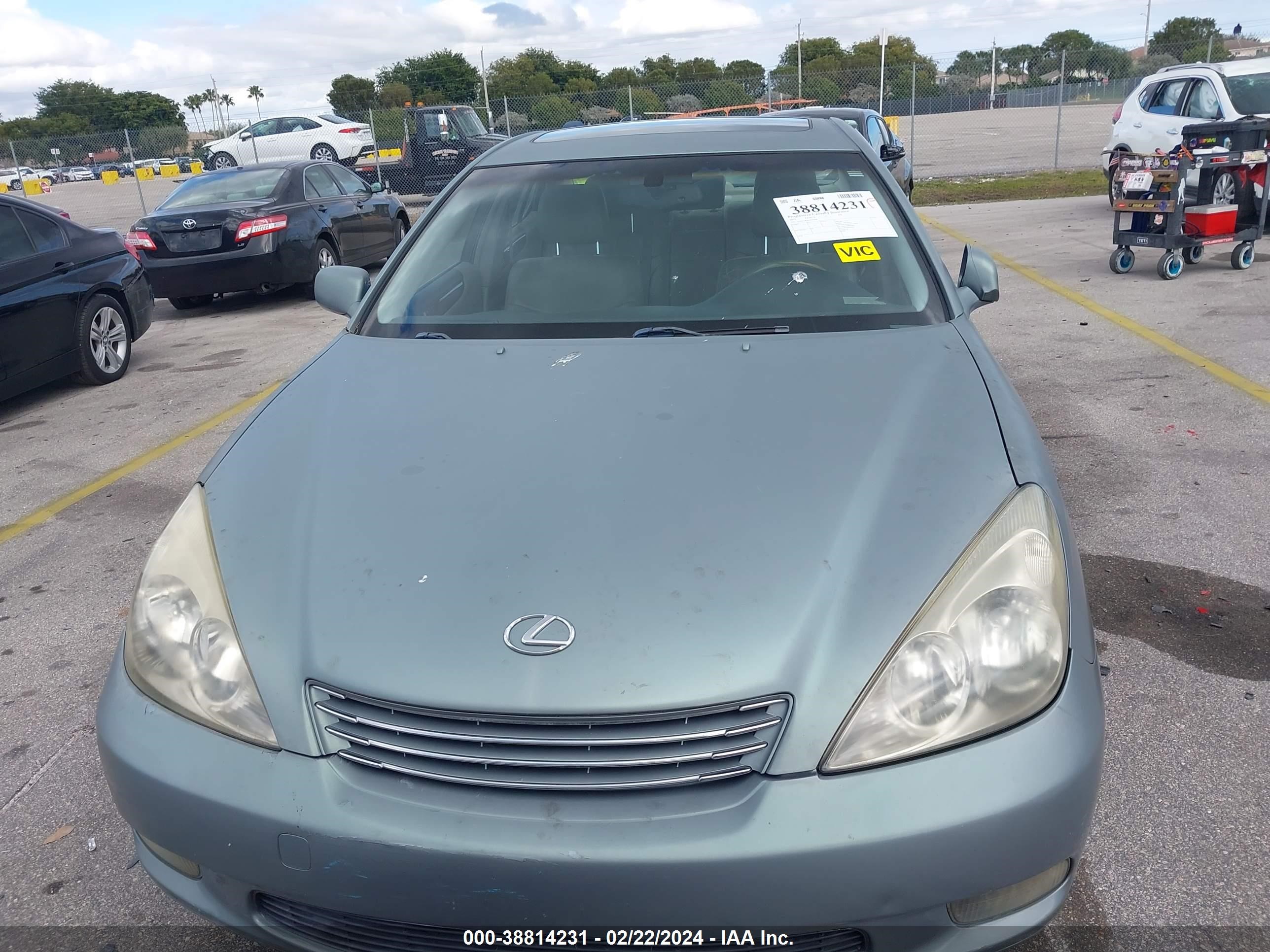 Photo 11 VIN: JTHBF30G920054498 - LEXUS ES 