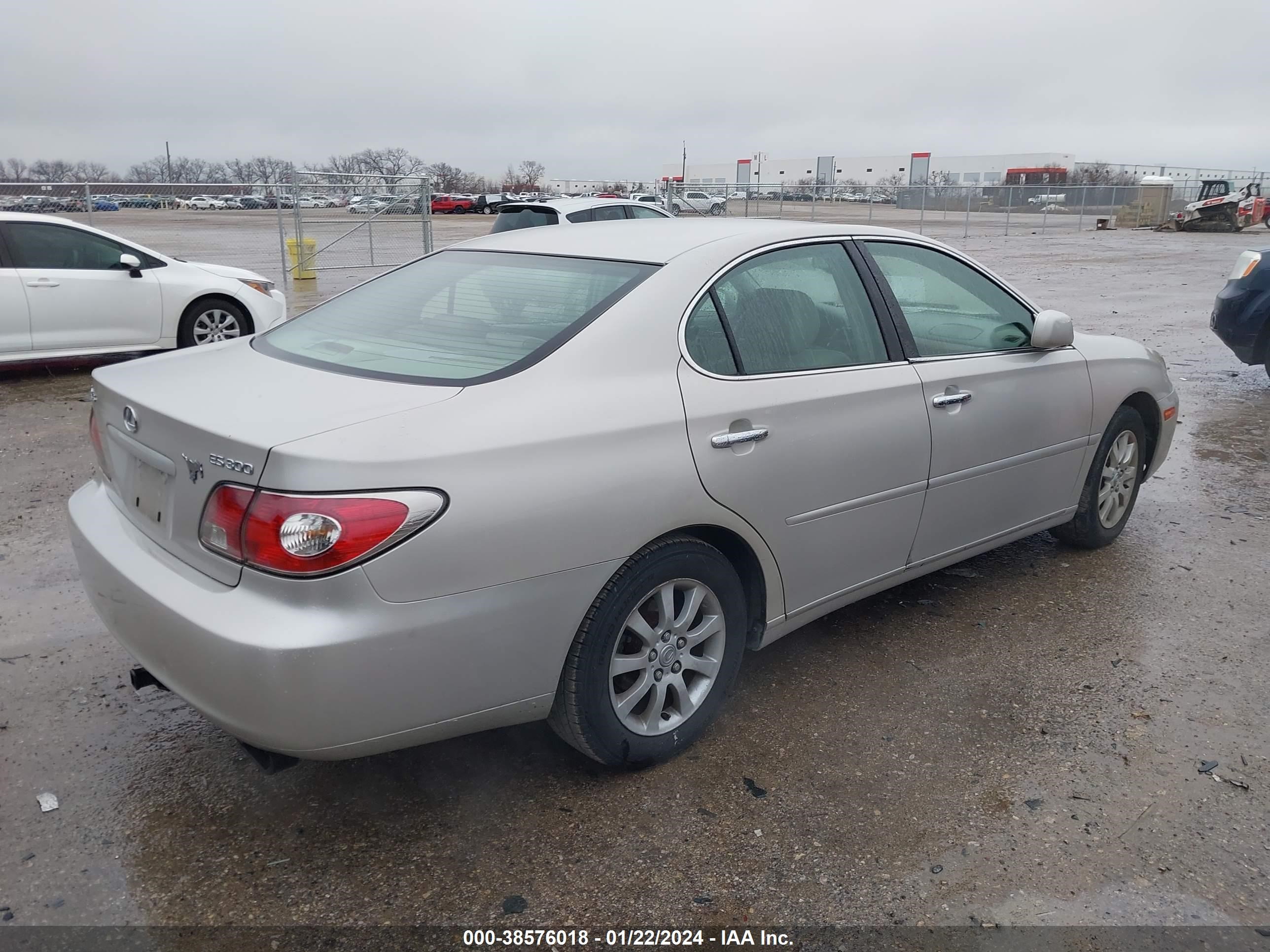 Photo 3 VIN: JTHBF30GX20014284 - LEXUS ES 