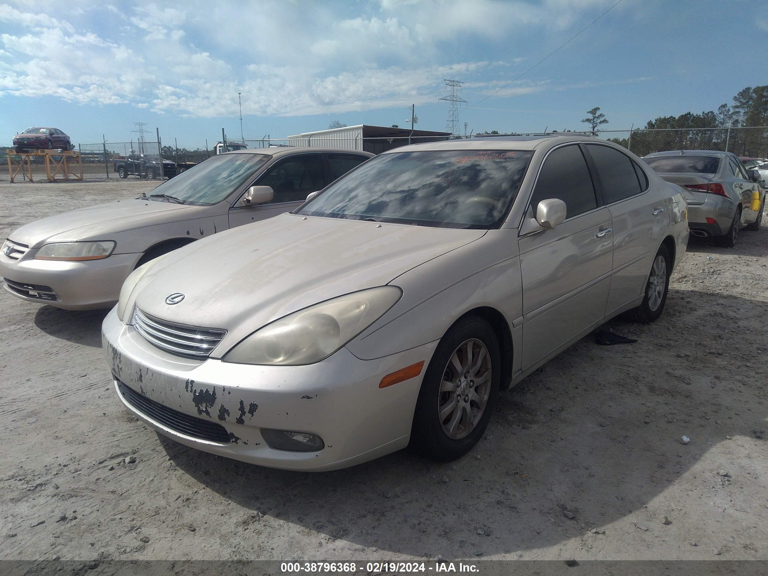 Photo 1 VIN: JTHBF30GX20069947 - LEXUS ES 