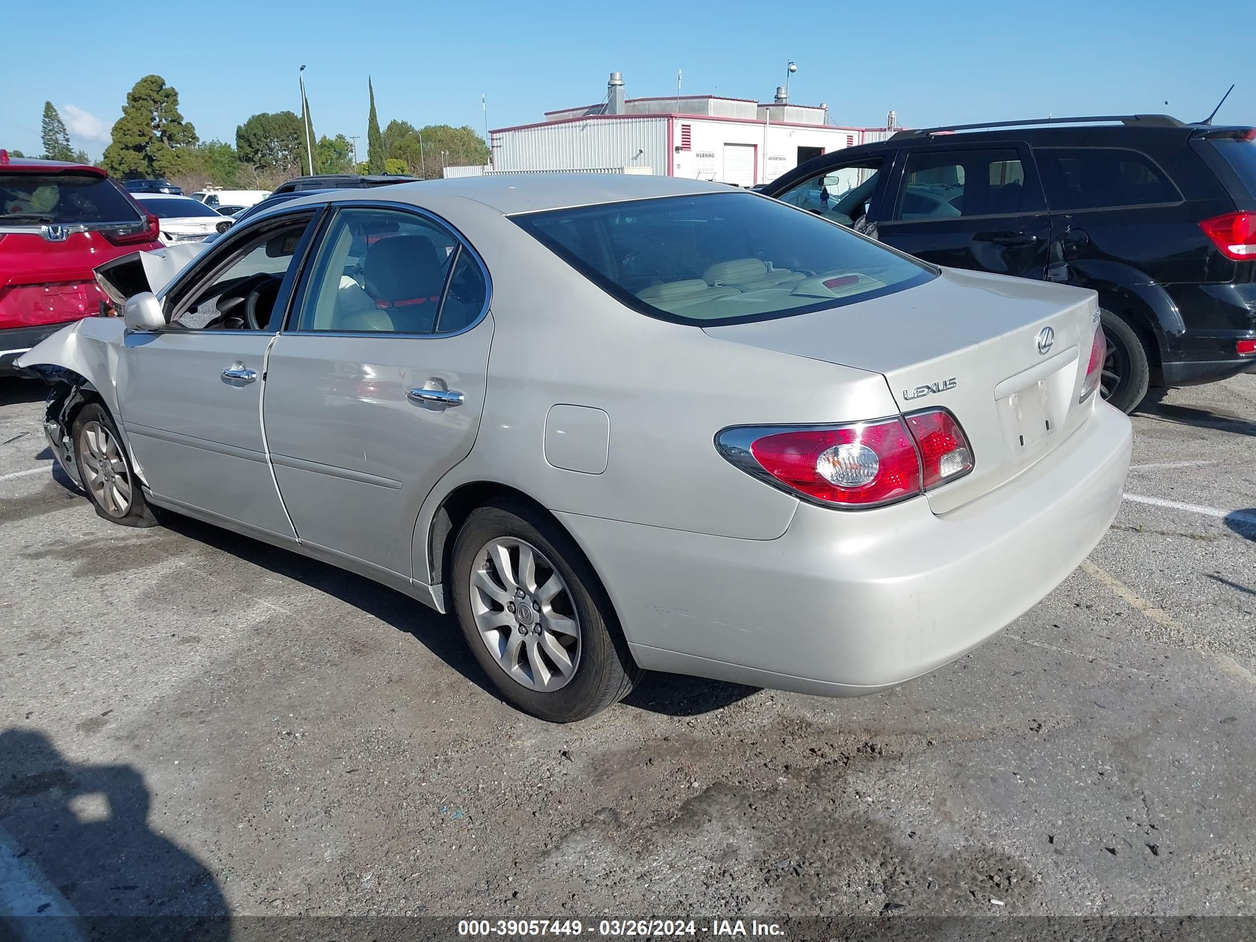 Photo 2 VIN: JTHBF30GX30109123 - LEXUS ES 