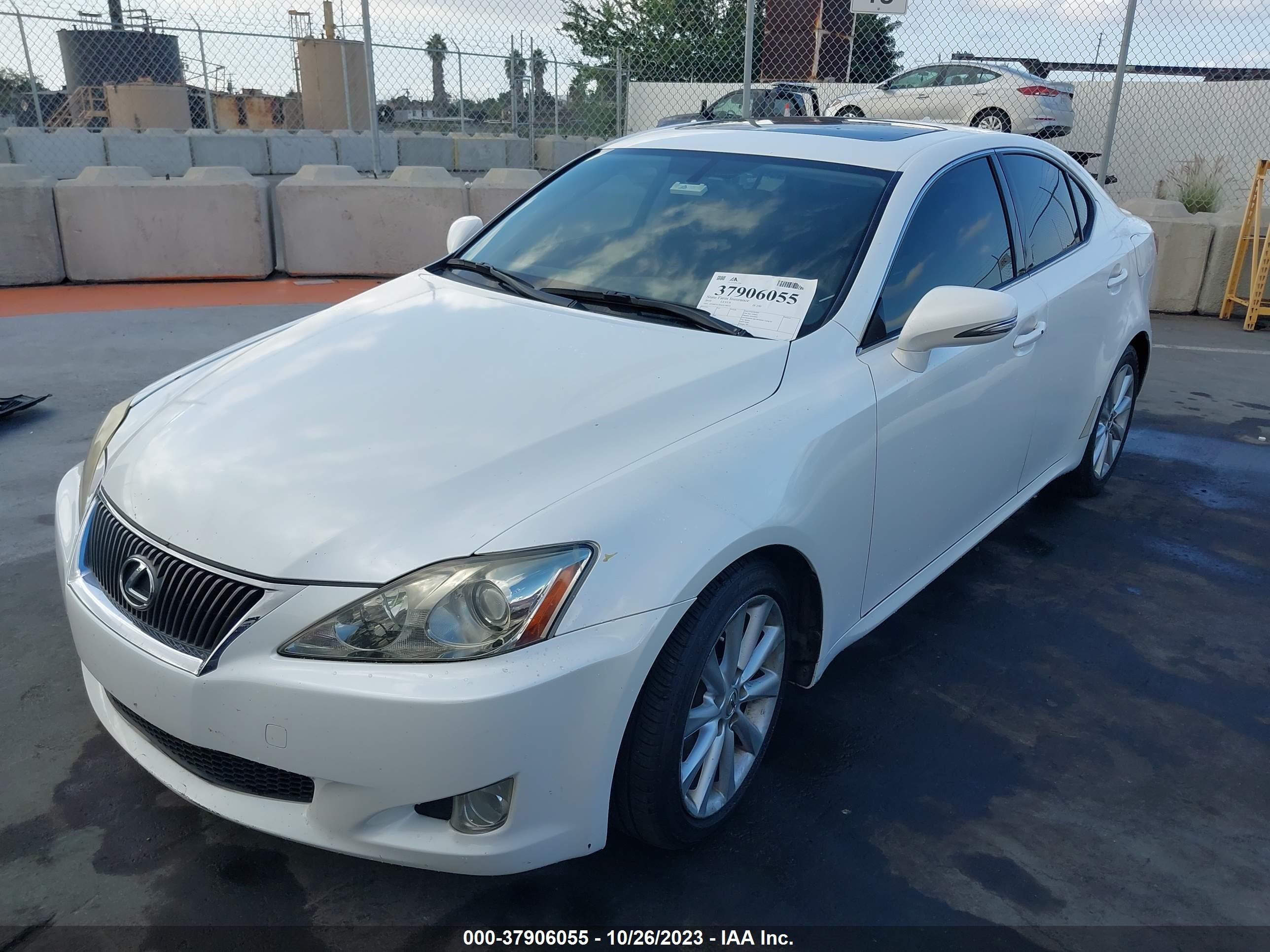 Photo 1 VIN: JTHBF5C20A5118019 - LEXUS IS 