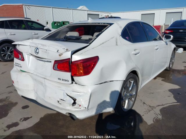 Photo 3 VIN: JTHBF5C22A2095375 - LEXUS IS 250 