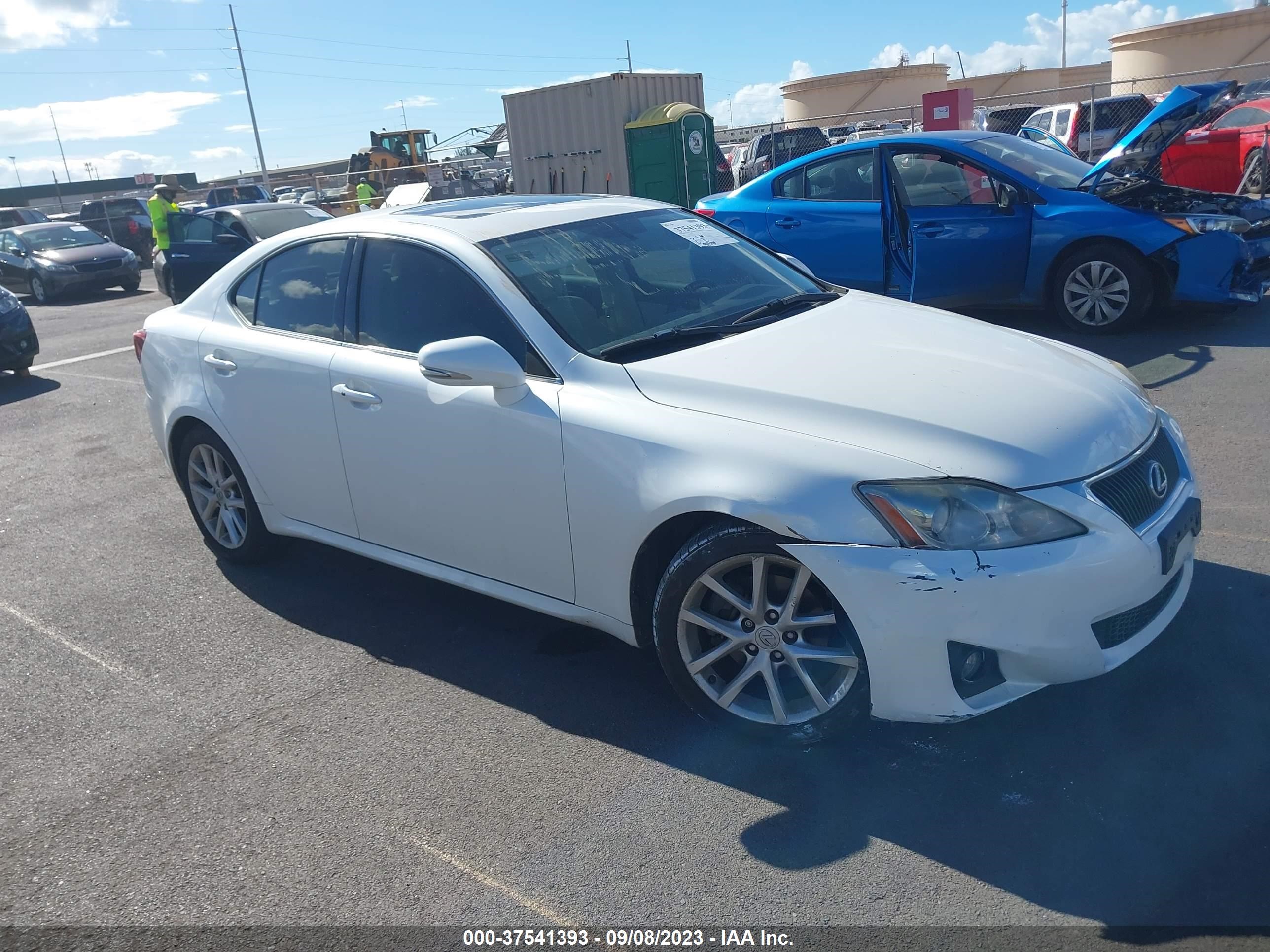 Photo 0 VIN: JTHBF5C23D5193463 - LEXUS IS 