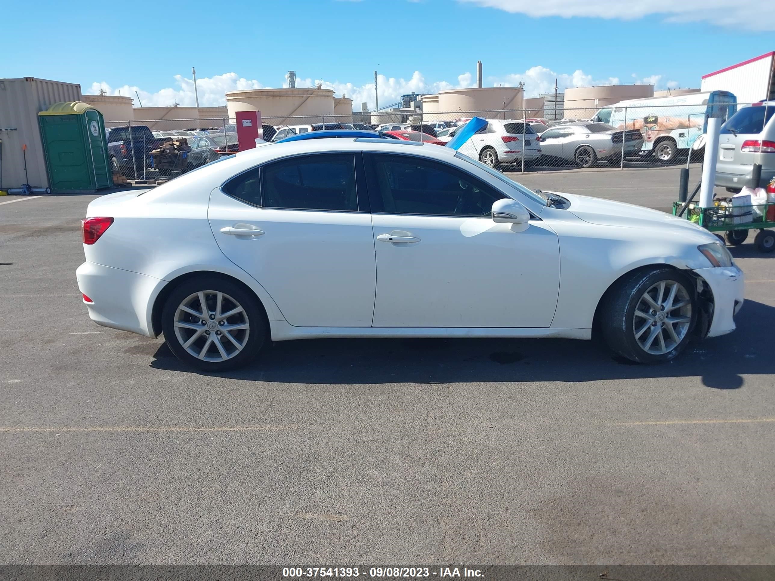 Photo 12 VIN: JTHBF5C23D5193463 - LEXUS IS 