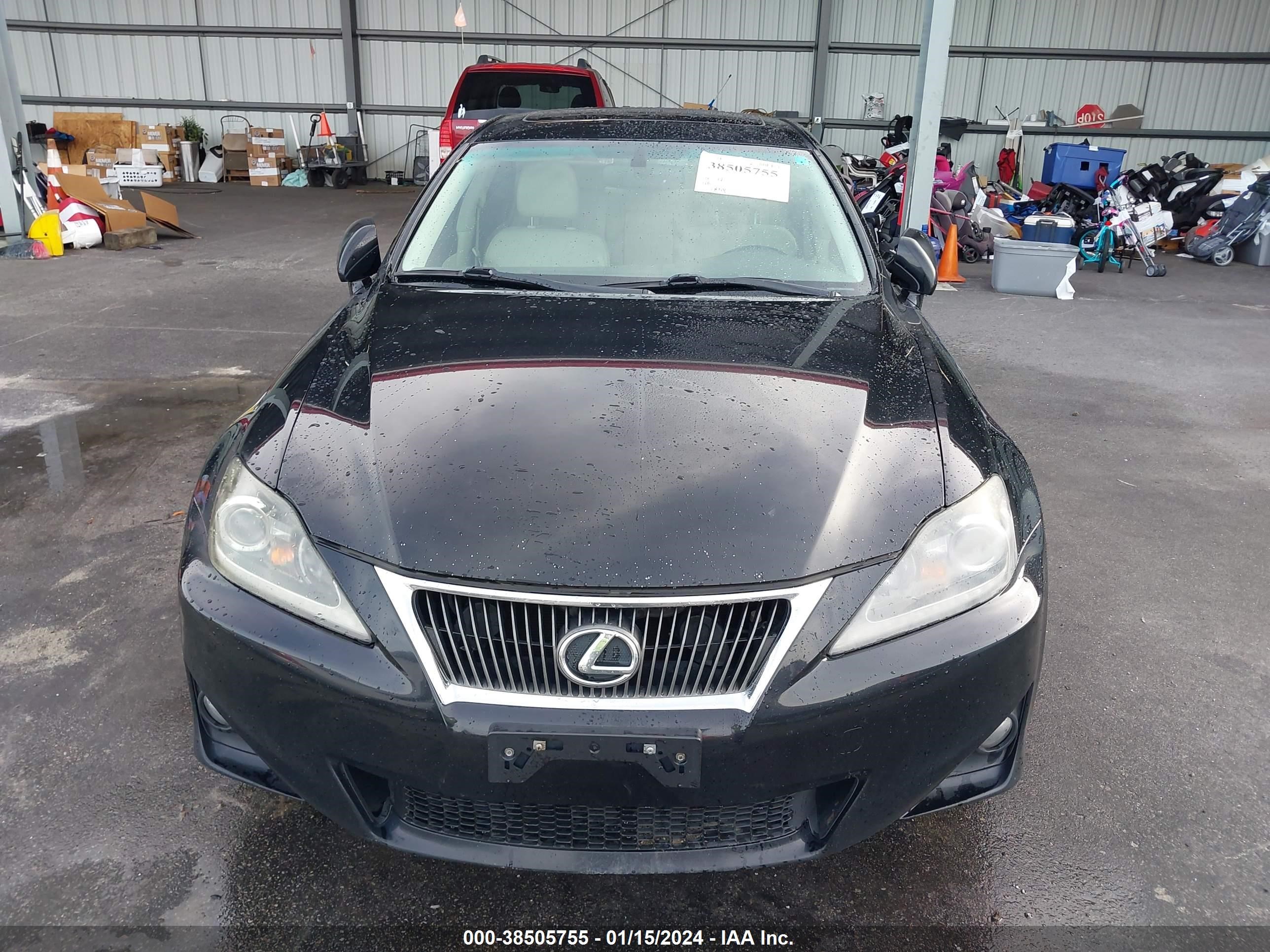 Photo 5 VIN: JTHBF5C25B5145511 - LEXUS IS 