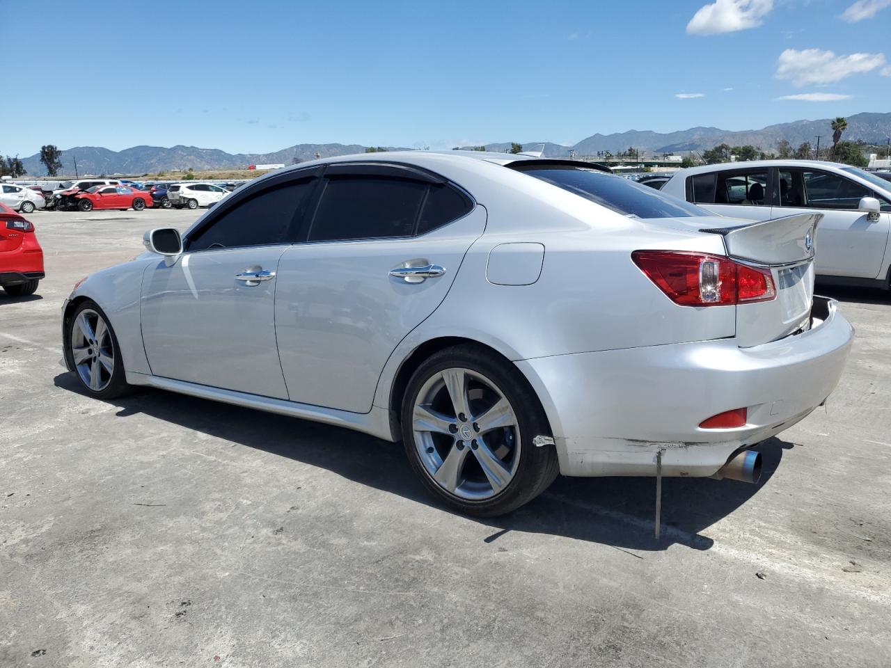 Photo 1 VIN: JTHBF5C25B5152829 - LEXUS IS 