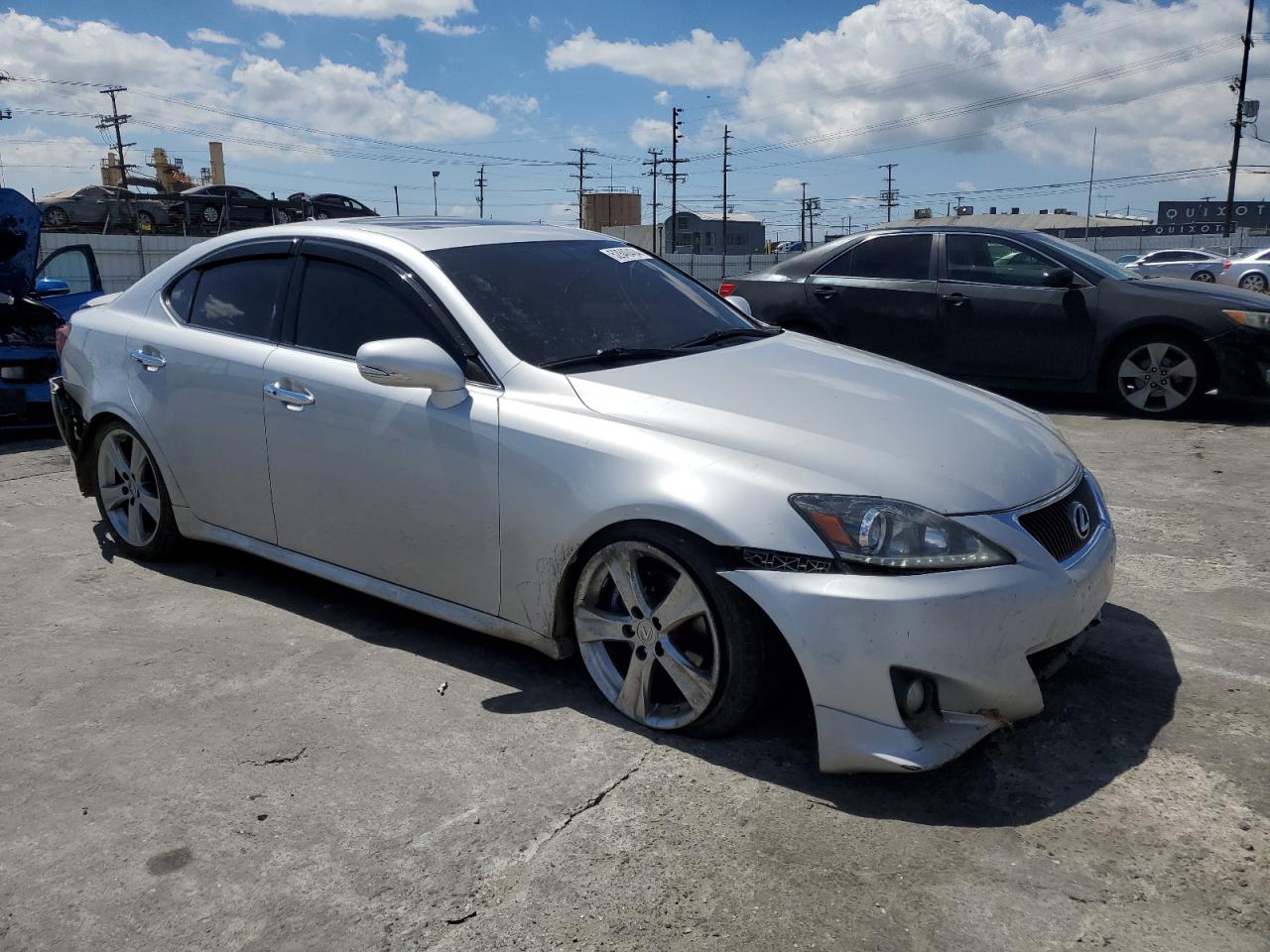 Photo 3 VIN: JTHBF5C25B5152829 - LEXUS IS 