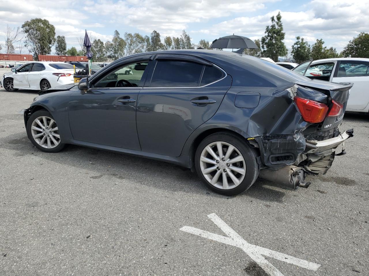 Photo 1 VIN: JTHBF5C26A5115402 - LEXUS IS 