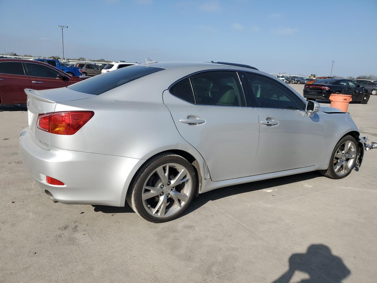 Photo 2 VIN: JTHBF5C26A5126691 - LEXUS IS 