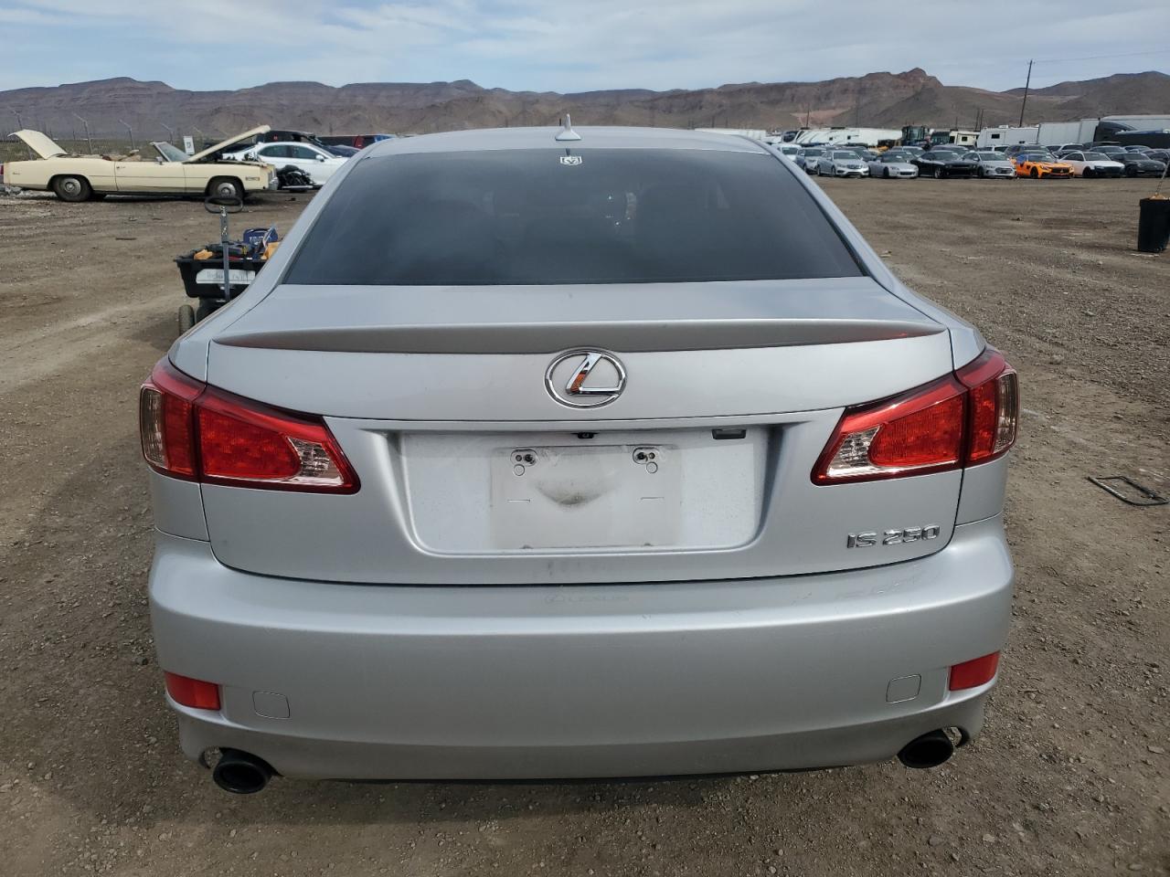 Photo 5 VIN: JTHBF5C26B5129107 - LEXUS IS 