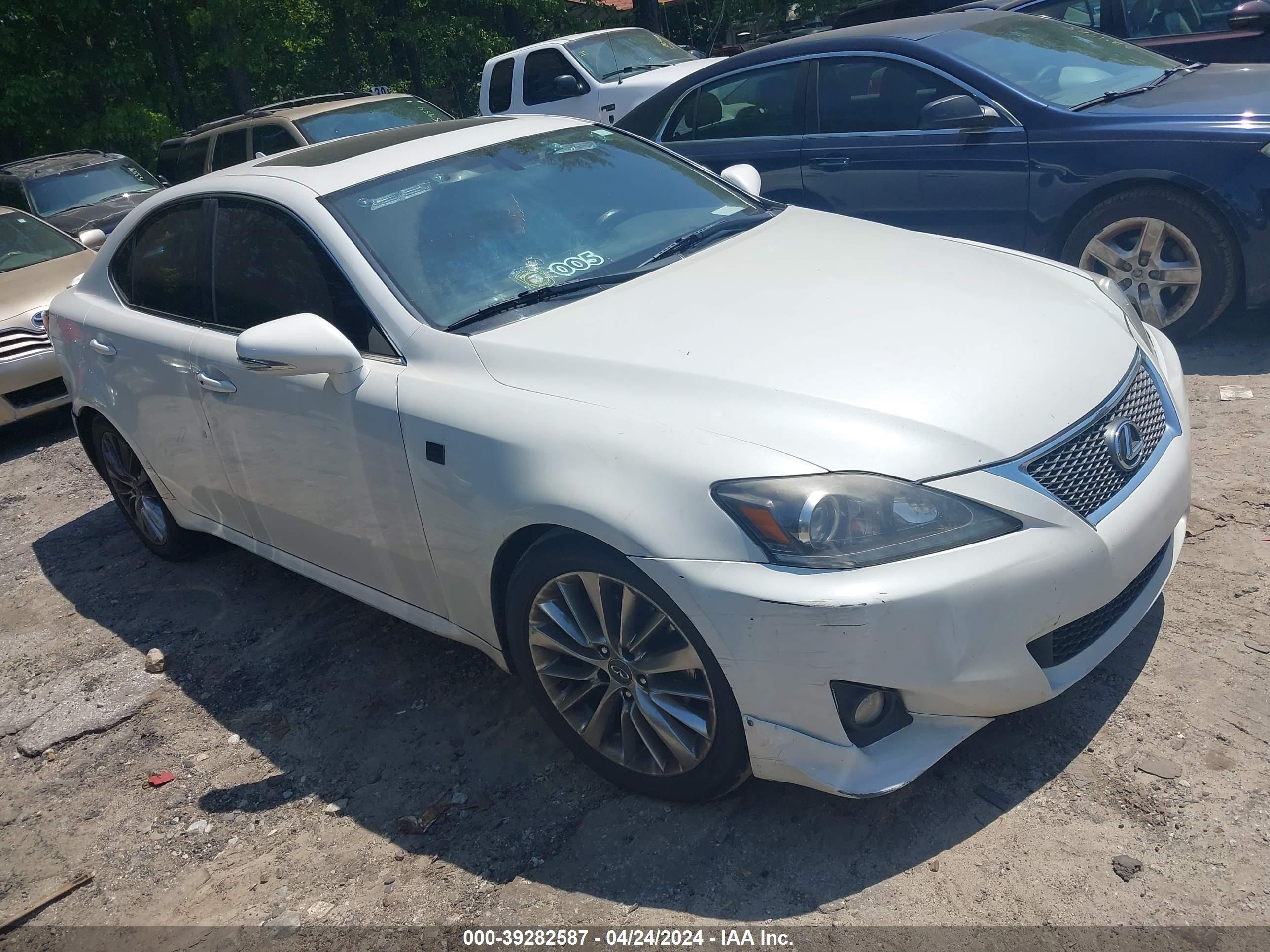 Photo 0 VIN: JTHBF5C26B5140415 - LEXUS IS 