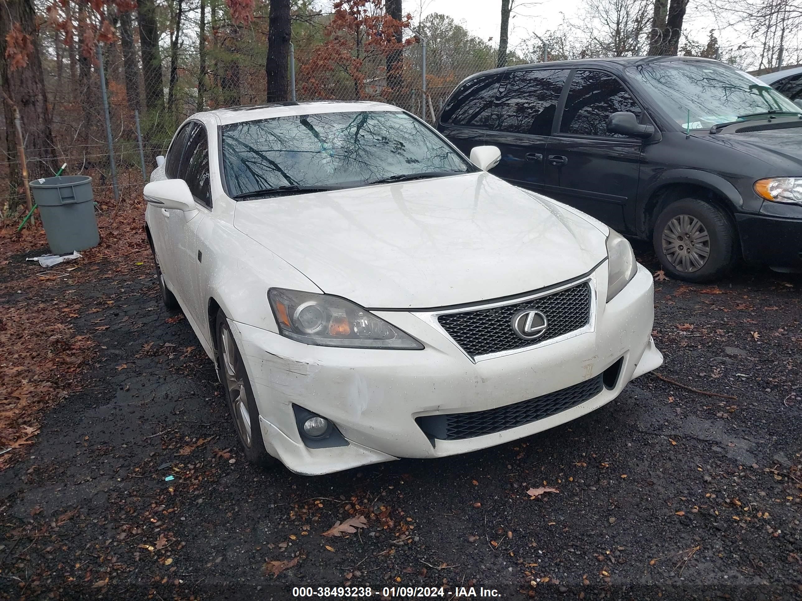 Photo 1 VIN: JTHBF5C26B5140415 - LEXUS IS 