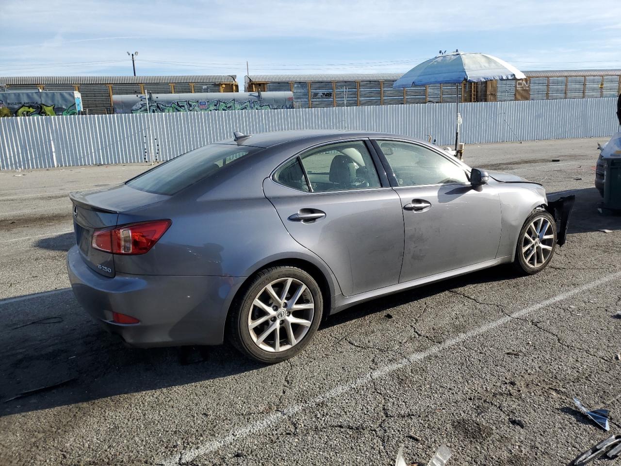 Photo 2 VIN: JTHBF5C26C5179894 - LEXUS IS 