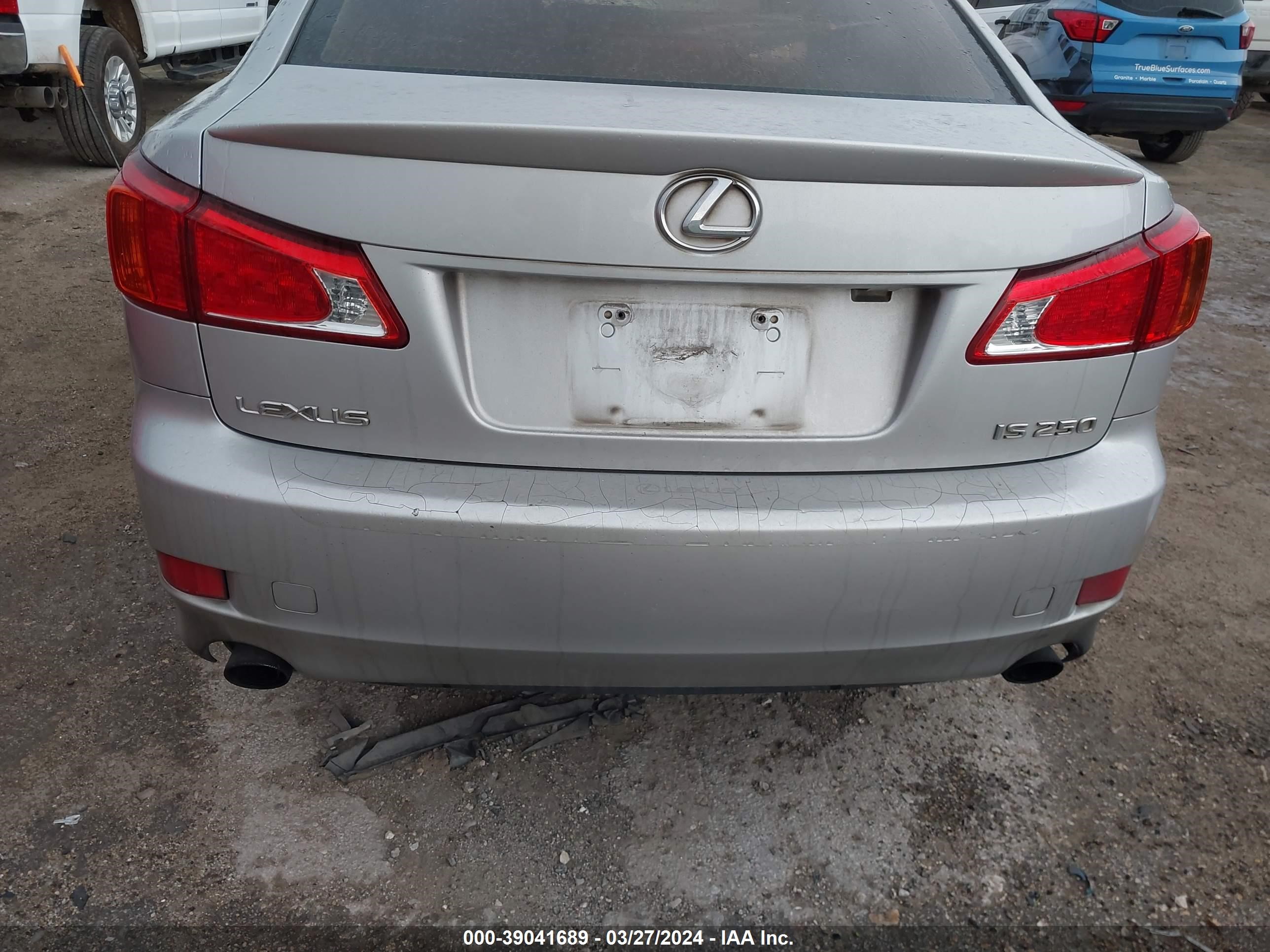 Photo 5 VIN: JTHBF5C27A5107969 - LEXUS IS 