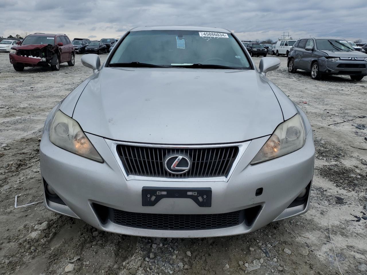 Photo 4 VIN: JTHBF5C27D5185172 - LEXUS IS 