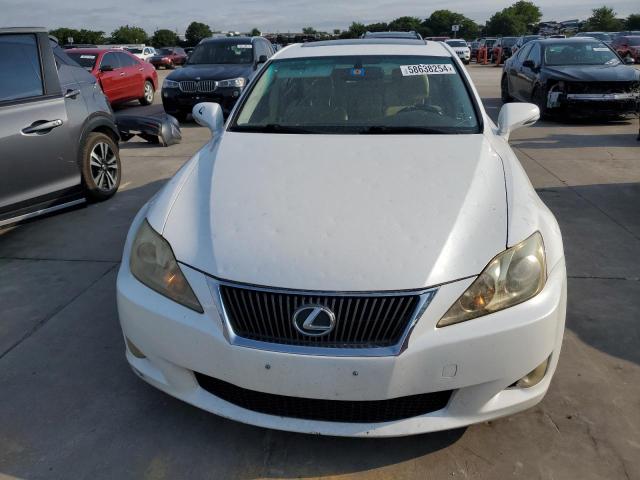 Photo 4 VIN: JTHBF5C28A2097132 - LEXUS IS 