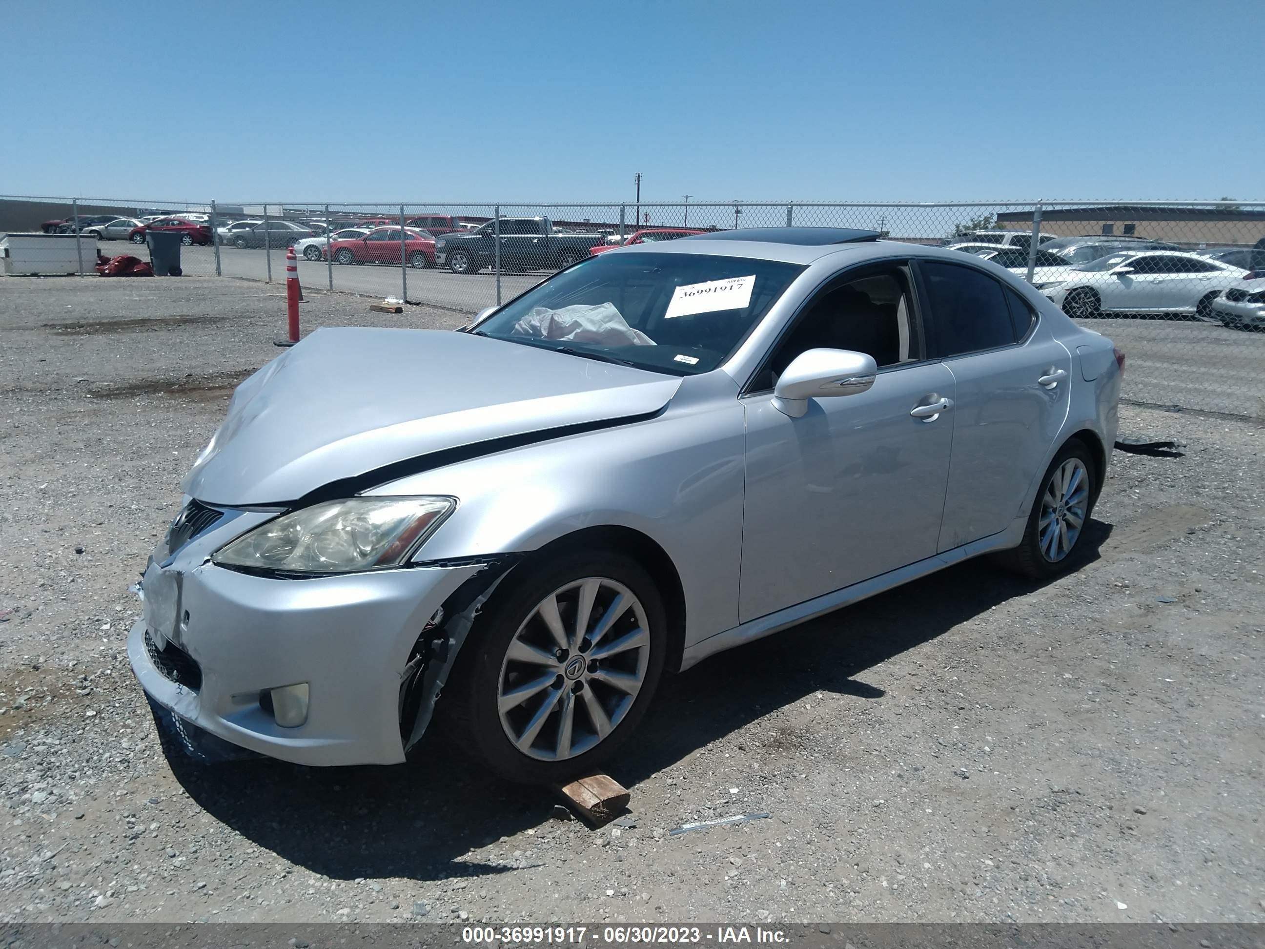 Photo 1 VIN: JTHBF5C29A5117354 - LEXUS IS 