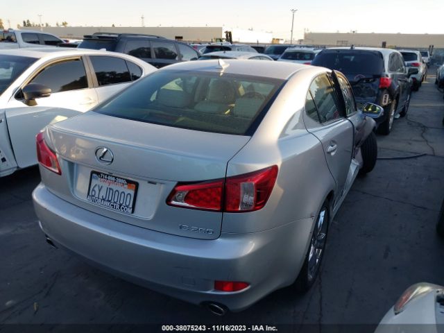 Photo 3 VIN: JTHBF5C29D5185576 - LEXUS IS 250 