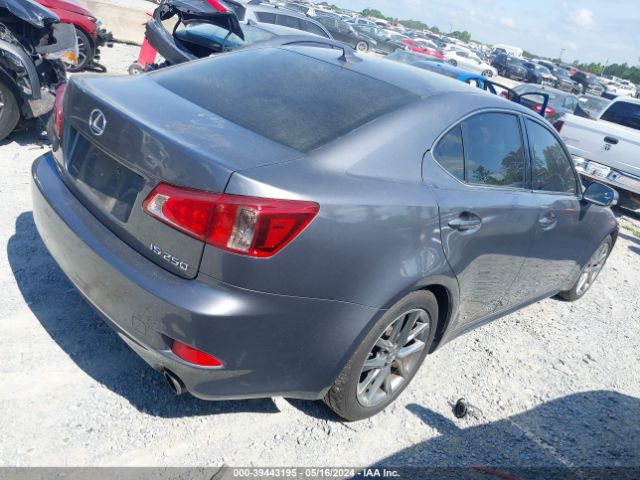 Photo 3 VIN: JTHBF5C29D5188610 - LEXUS IS 