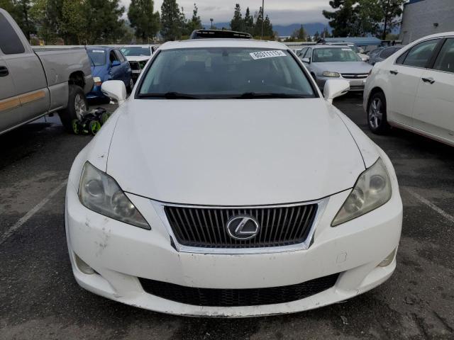 Photo 4 VIN: JTHBF5C2XA5123793 - LEXUS IS 