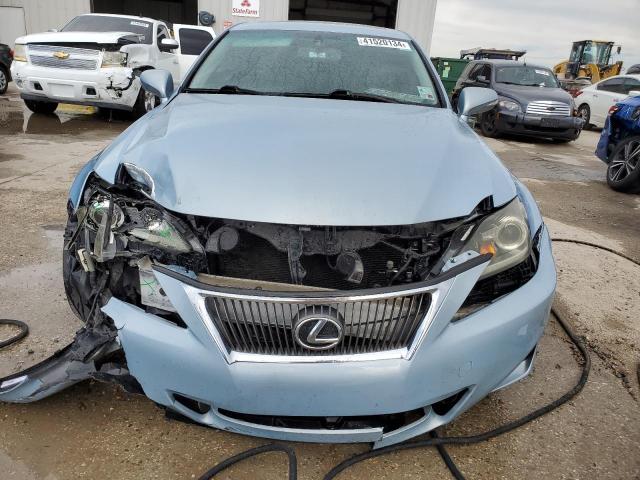 Photo 4 VIN: JTHBF5C2XC5159115 - LEXUS IS 