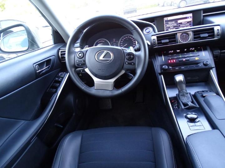 Photo 12 VIN: JTHBH5D2105027459 - LEXUS IS 