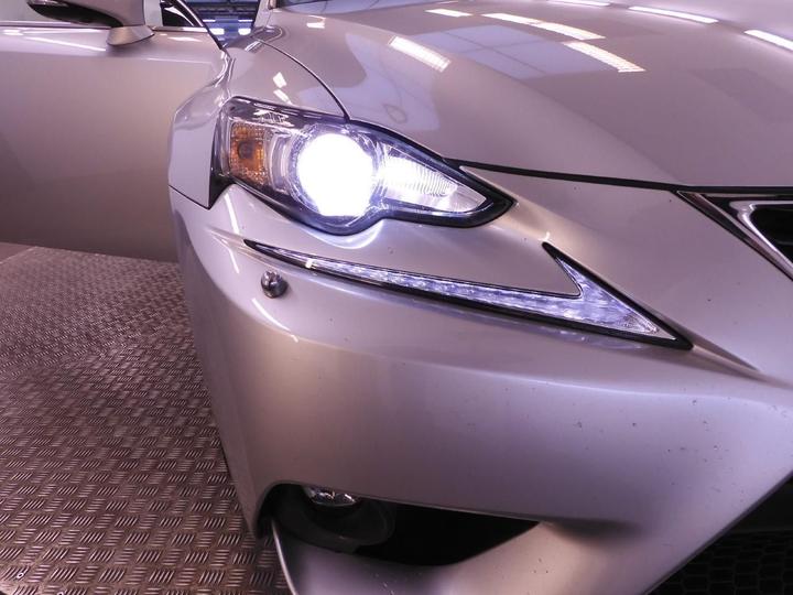 Photo 20 VIN: JTHBH5D2405049729 - LEXUS IS 