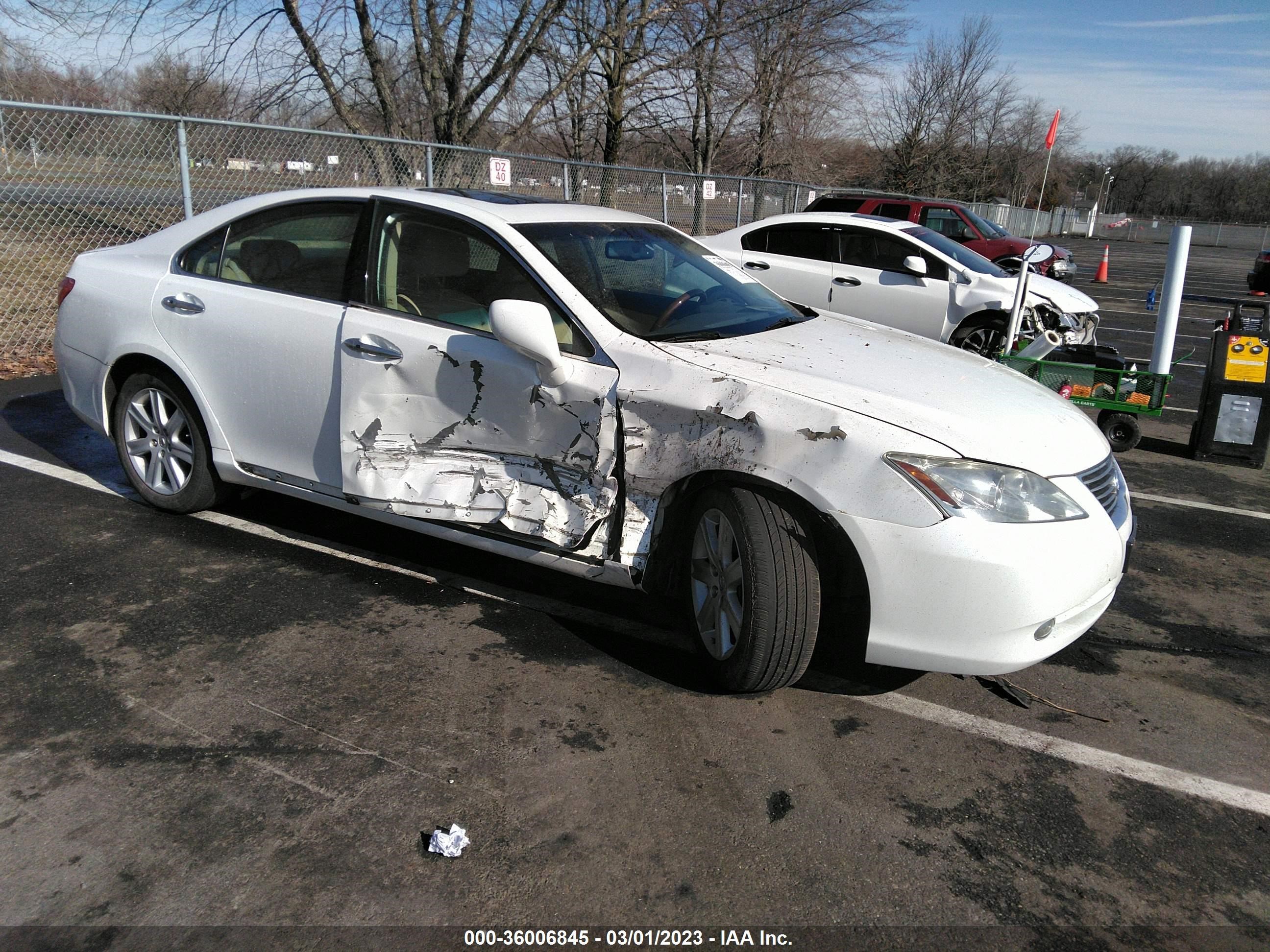 Photo 0 VIN: JTHBJ46G072104938 - LEXUS ES 