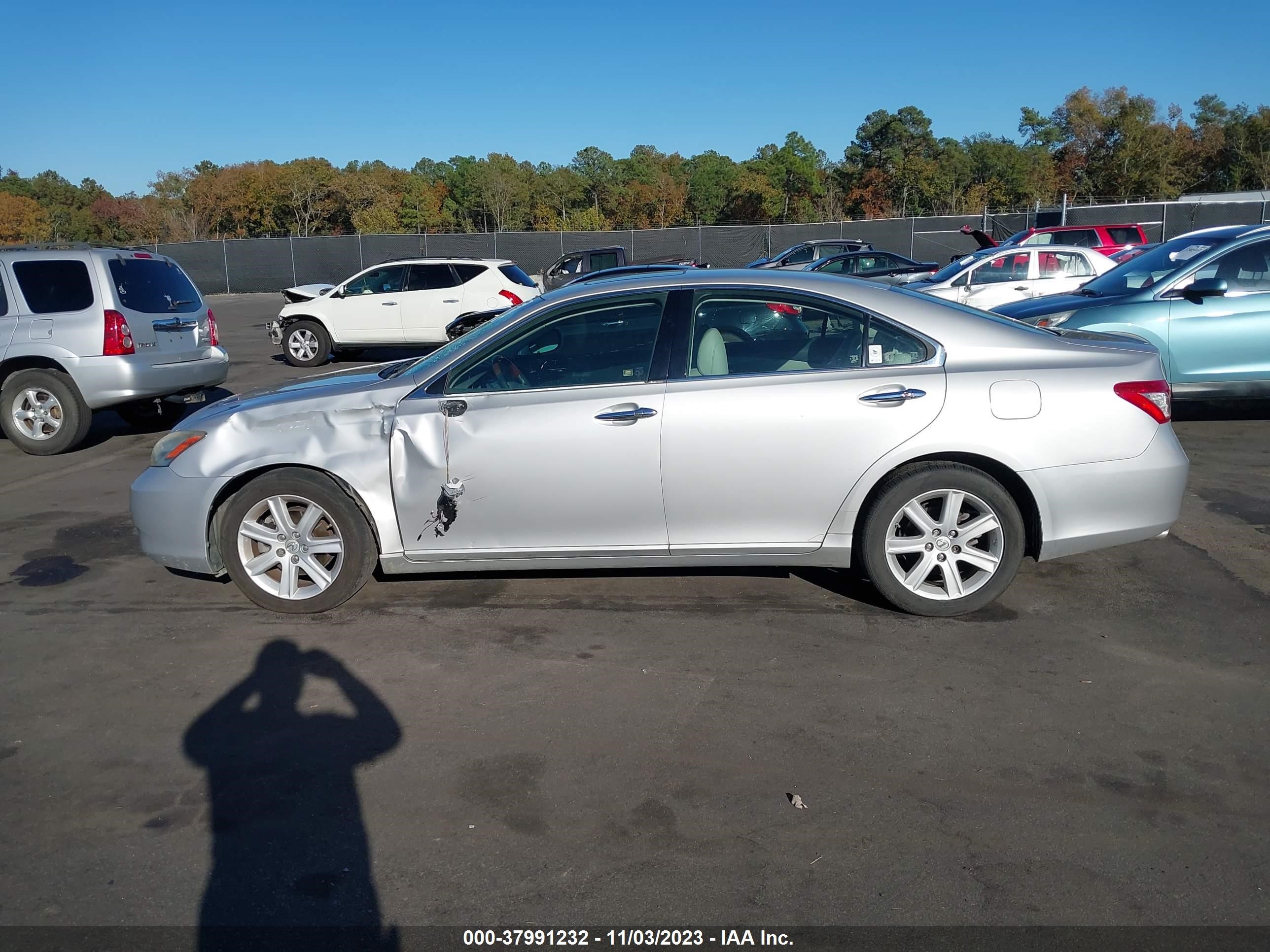 Photo 13 VIN: JTHBJ46G072105507 - LEXUS ES 