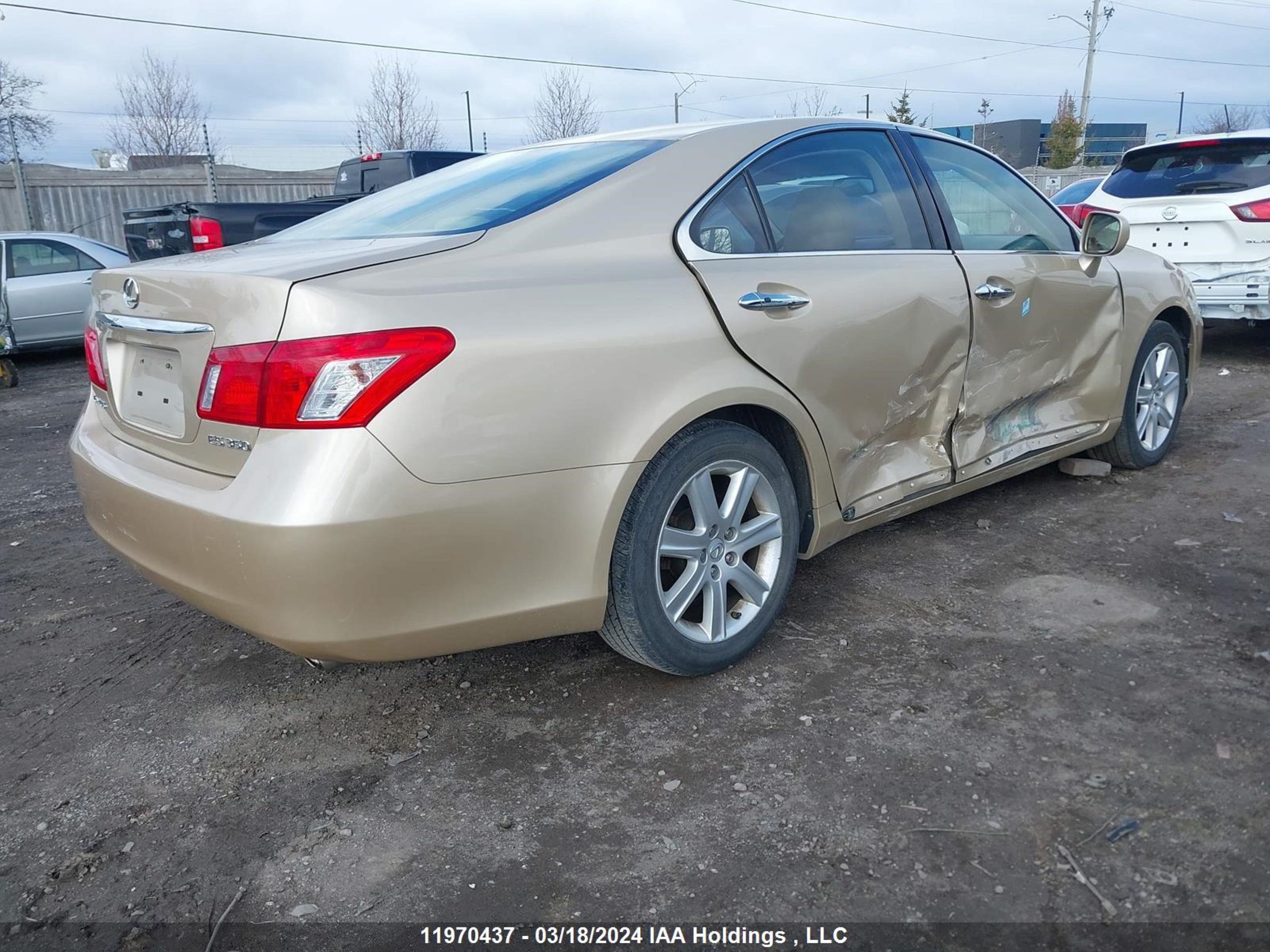 Photo 3 VIN: JTHBJ46G072121061 - LEXUS ES 