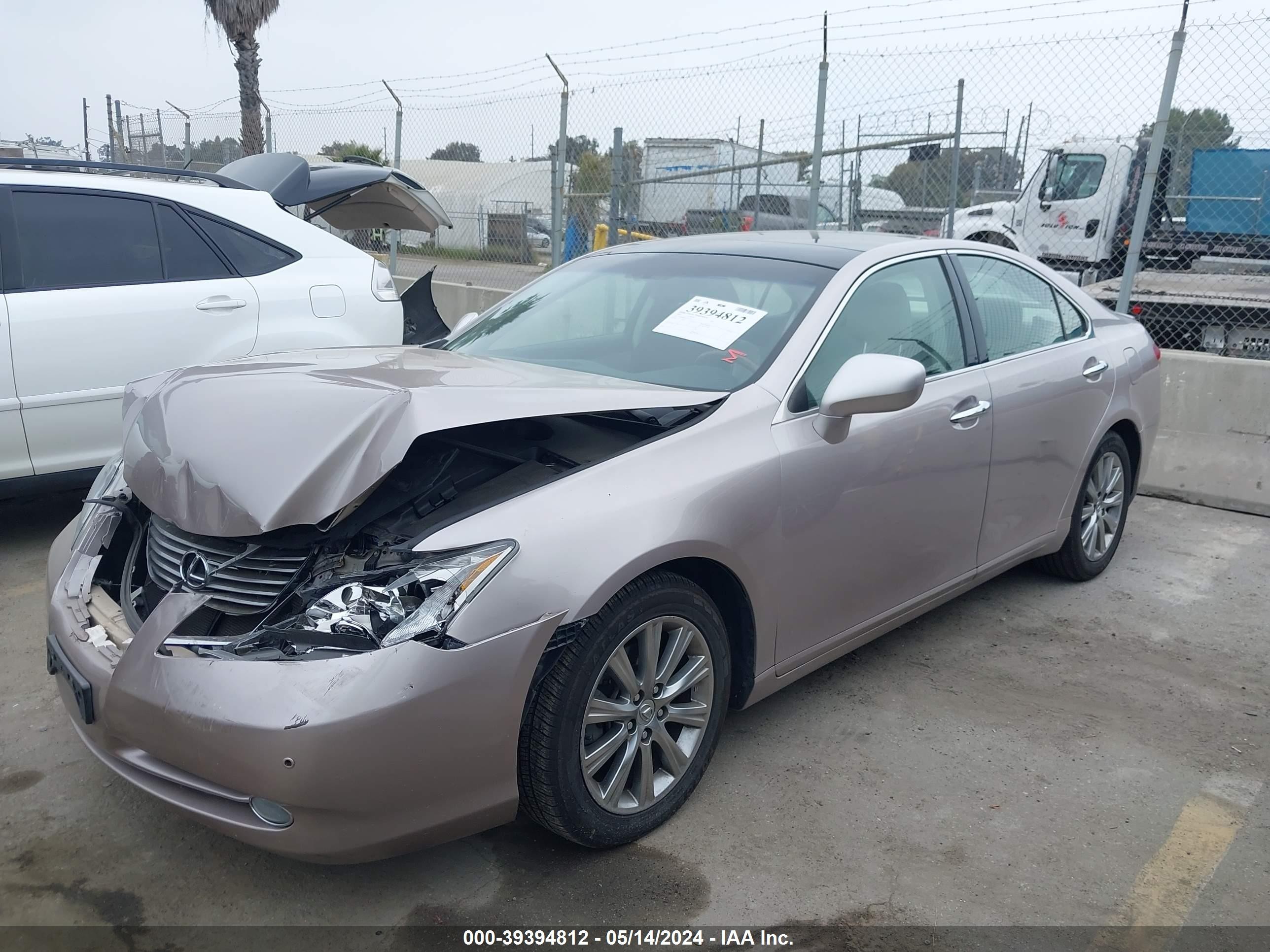 Photo 1 VIN: JTHBJ46G072135395 - LEXUS ES 