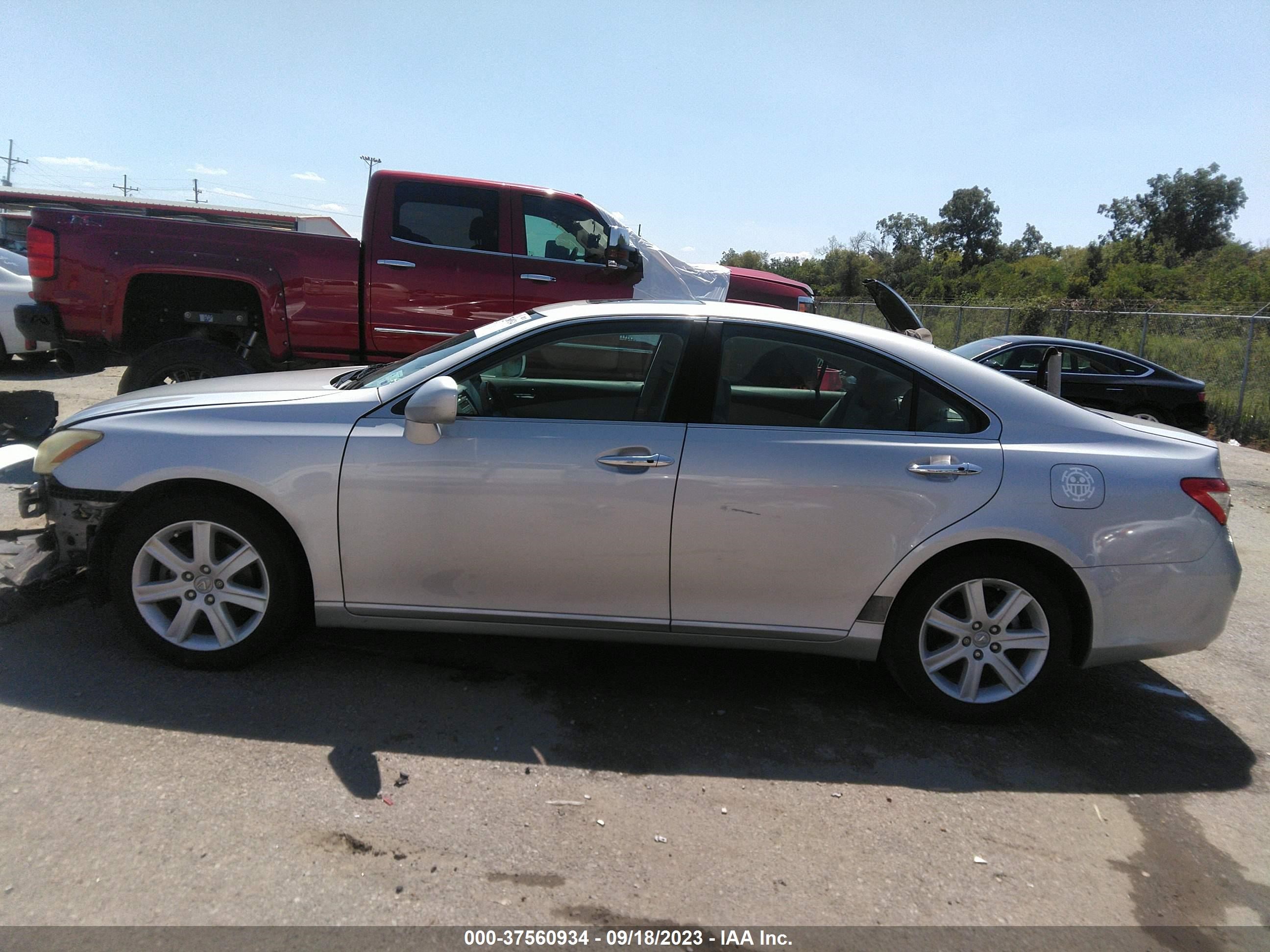 Photo 13 VIN: JTHBJ46G072141407 - LEXUS ES 