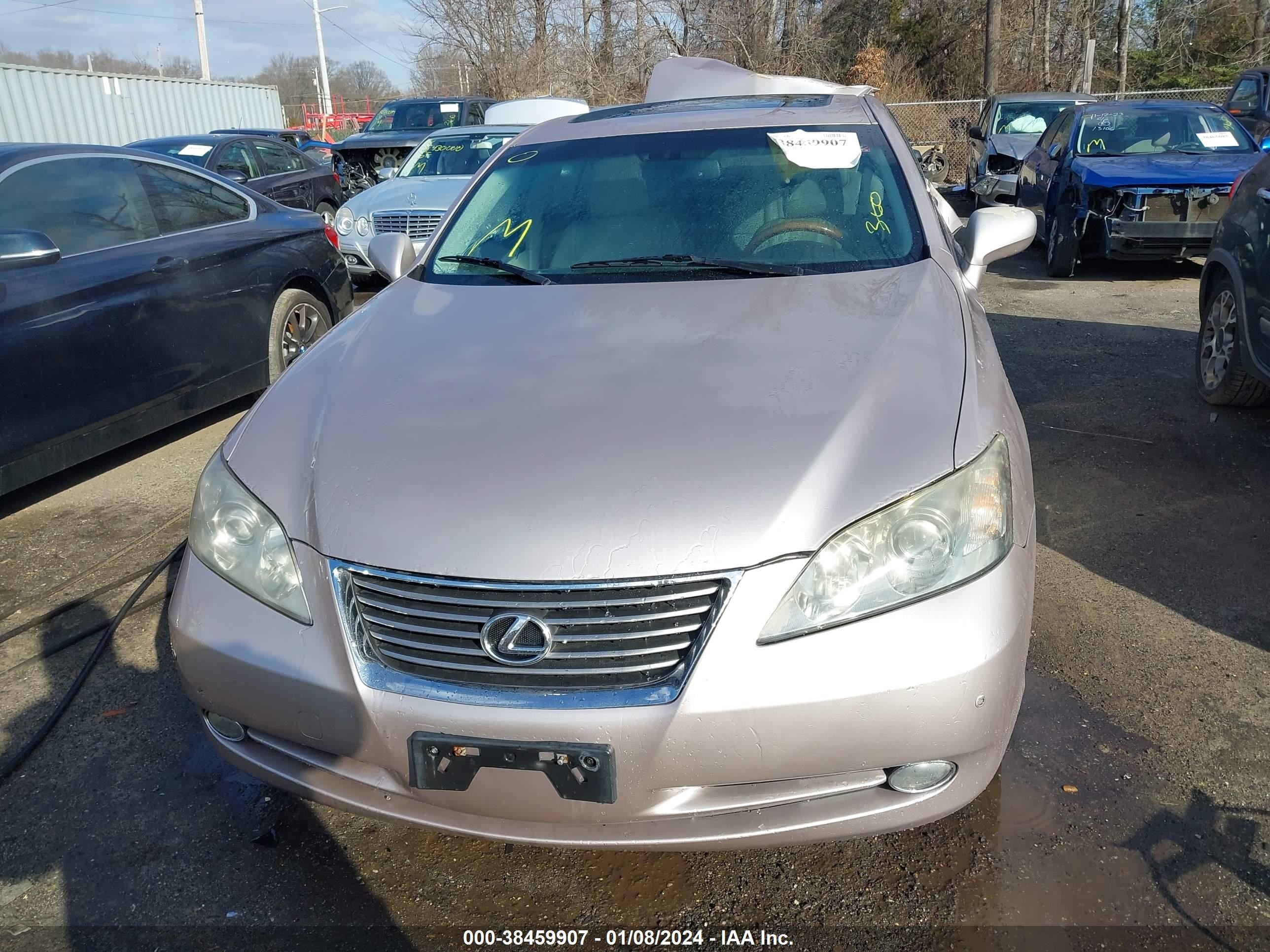 Photo 11 VIN: JTHBJ46G082156068 - LEXUS ES 