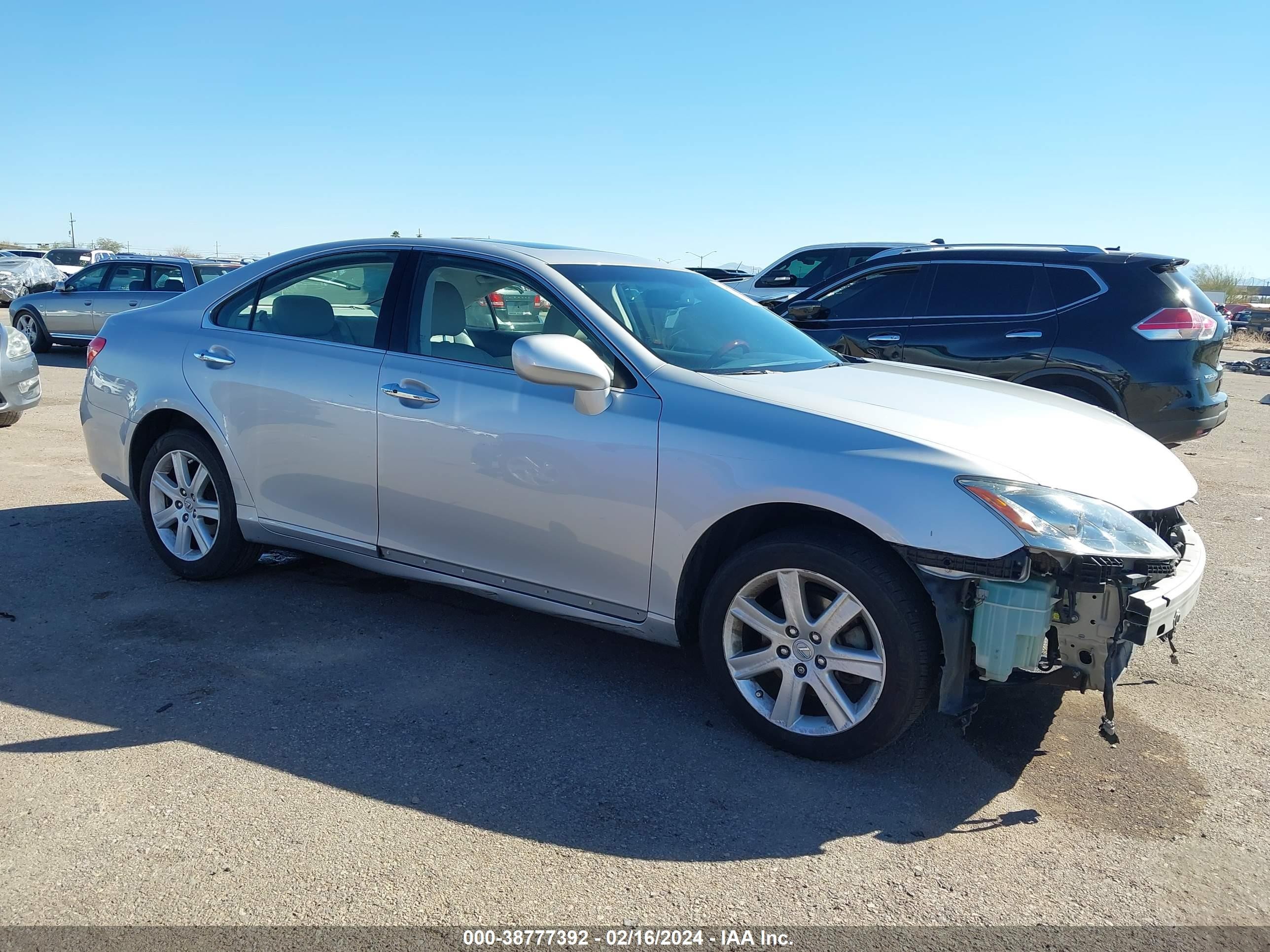 Photo 13 VIN: JTHBJ46G082186865 - LEXUS ES 