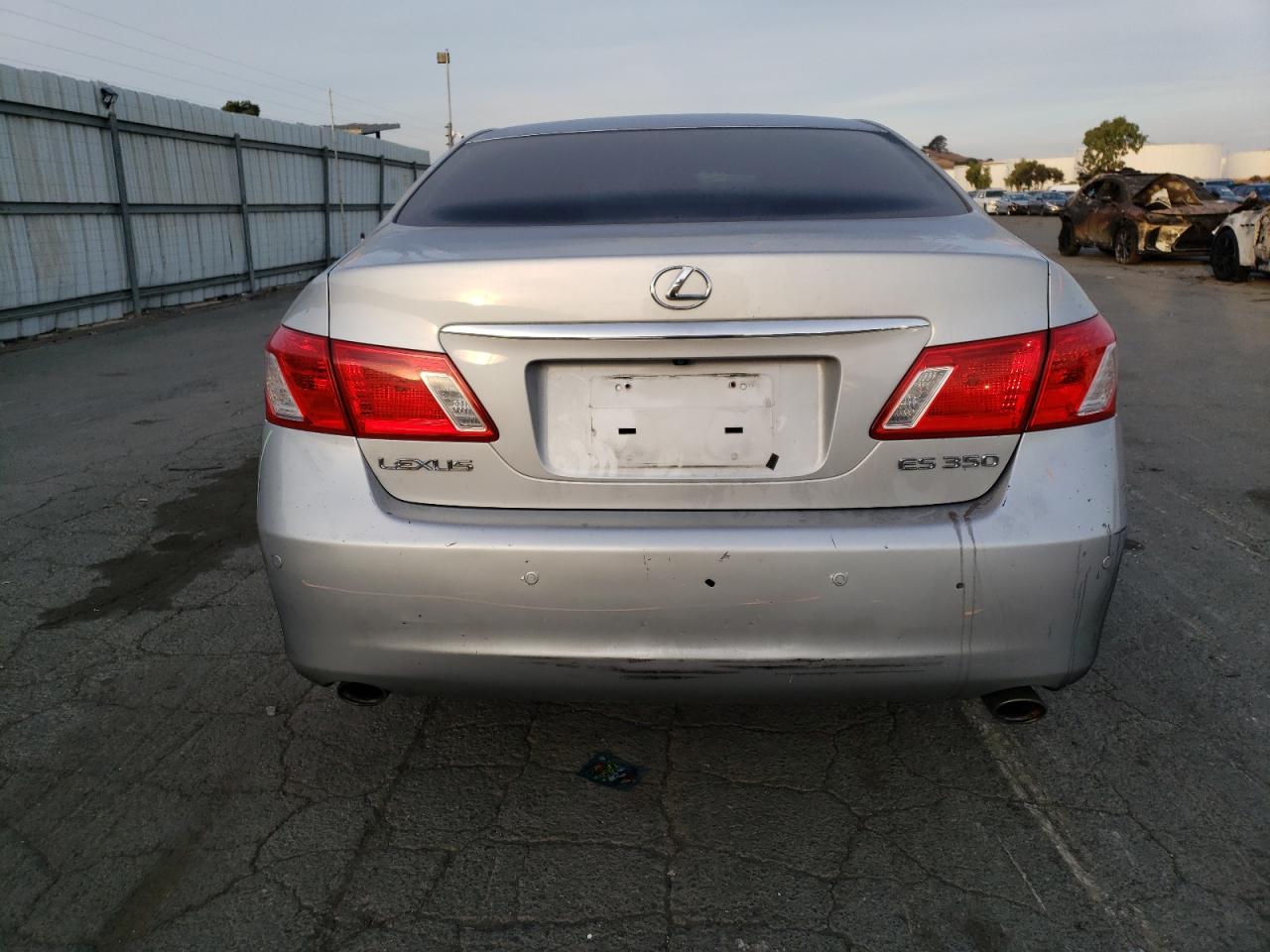 Photo 5 VIN: JTHBJ46G082219279 - LEXUS ES 