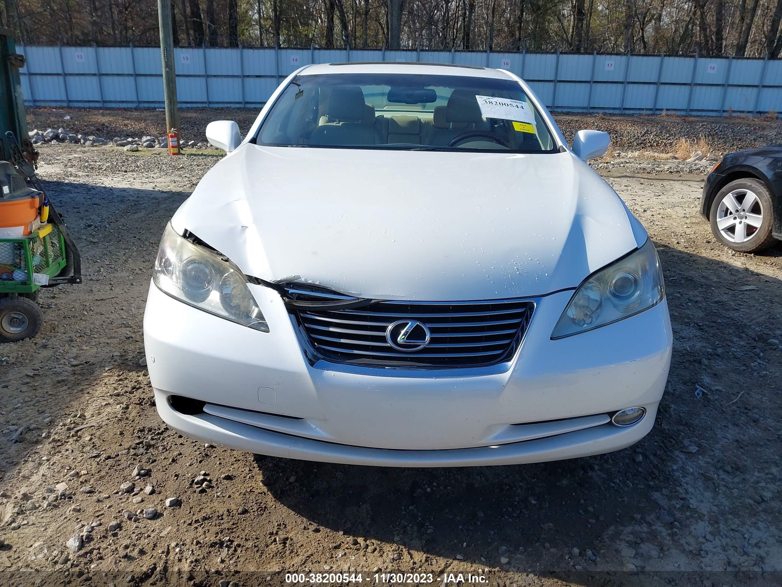 Photo 11 VIN: JTHBJ46G092278334 - LEXUS ES 