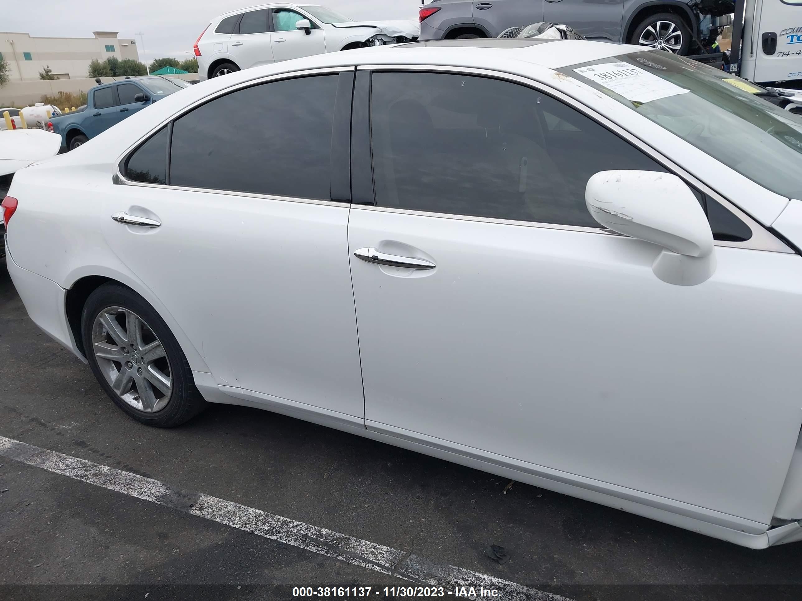 Photo 13 VIN: JTHBJ46G092298101 - LEXUS ES 