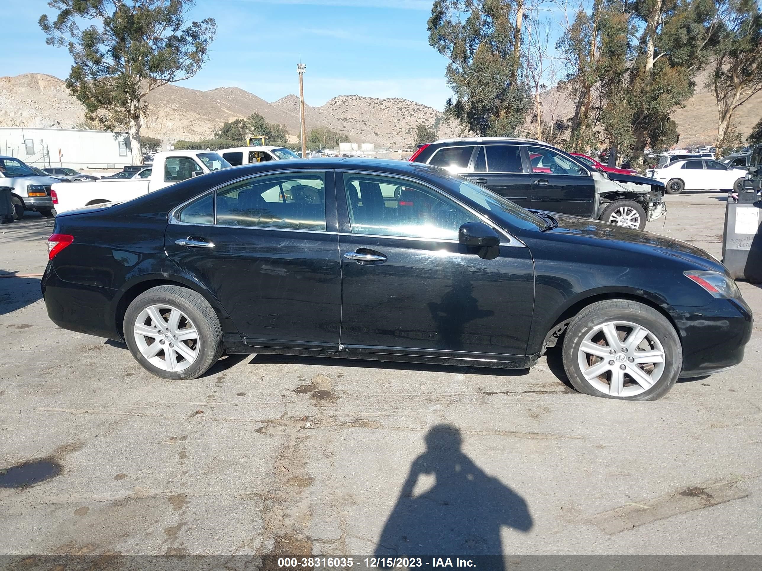 Photo 12 VIN: JTHBJ46G092303670 - LEXUS ES 