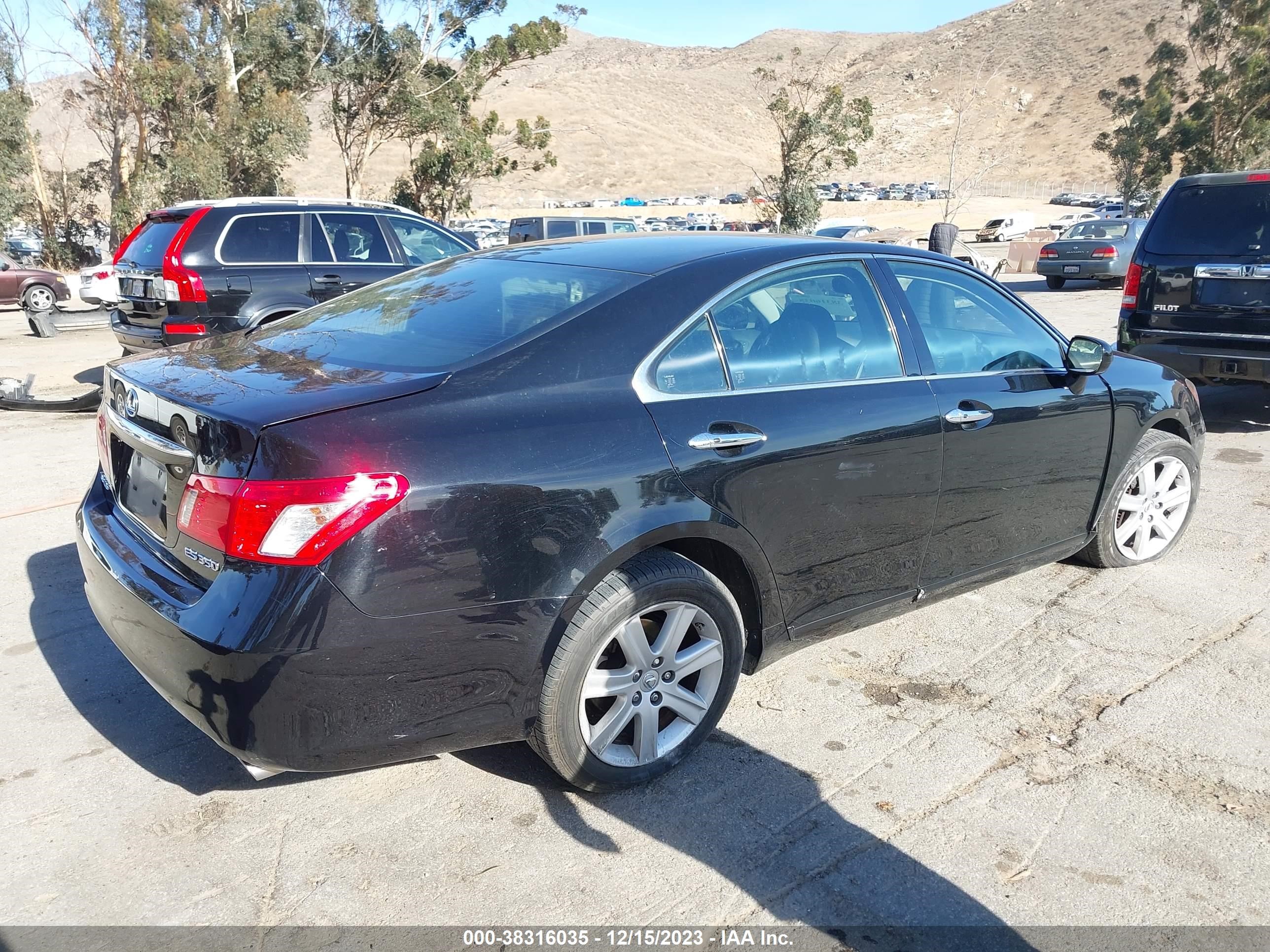 Photo 3 VIN: JTHBJ46G092303670 - LEXUS ES 