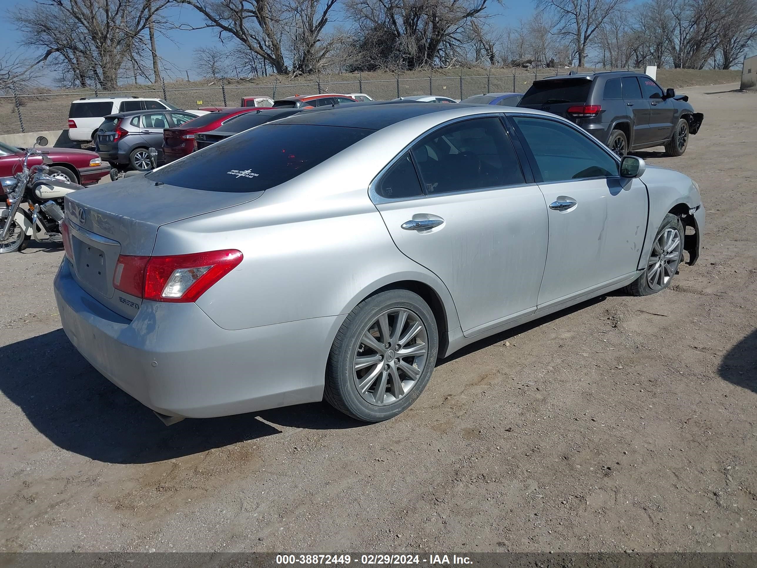 Photo 3 VIN: JTHBJ46G092308884 - LEXUS ES 