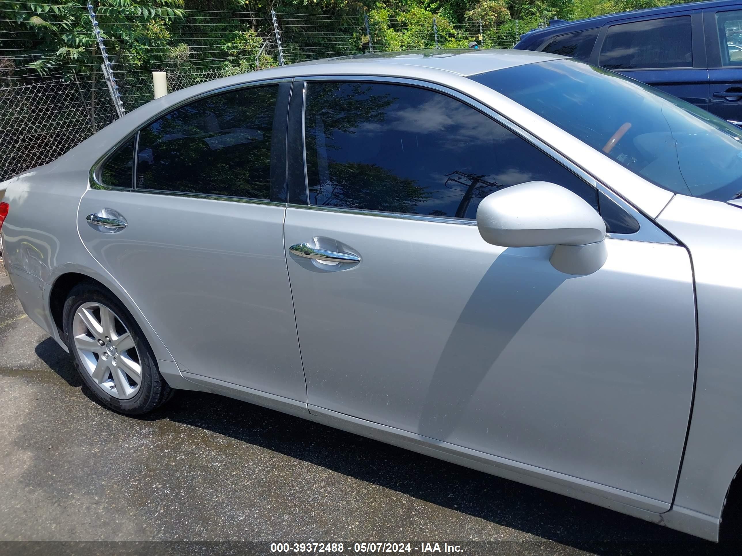 Photo 12 VIN: JTHBJ46G092331730 - LEXUS ES 