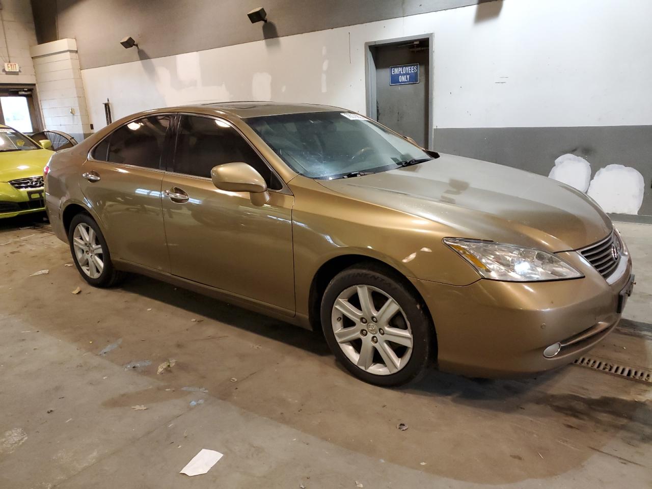 Photo 3 VIN: JTHBJ46G172016819 - LEXUS ES 