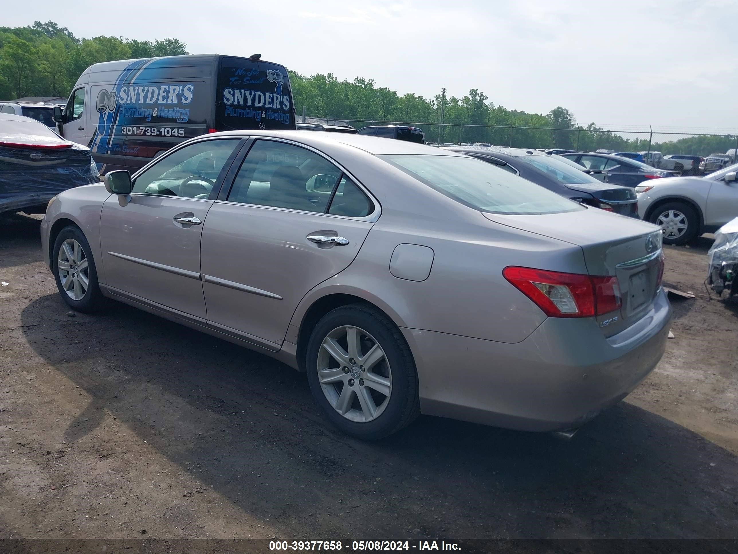 Photo 2 VIN: JTHBJ46G172053210 - LEXUS ES 