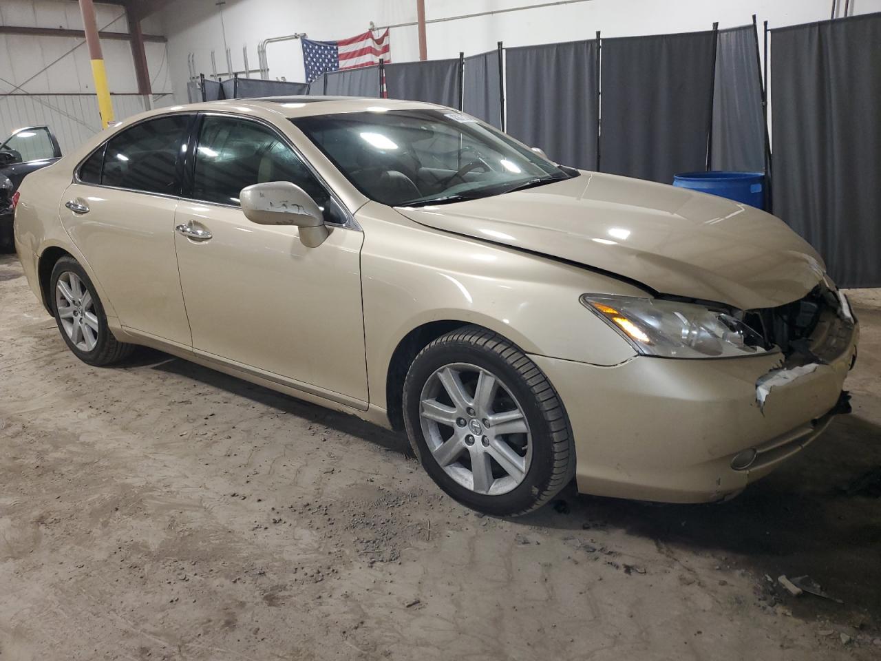 Photo 3 VIN: JTHBJ46G172079113 - LEXUS ES 