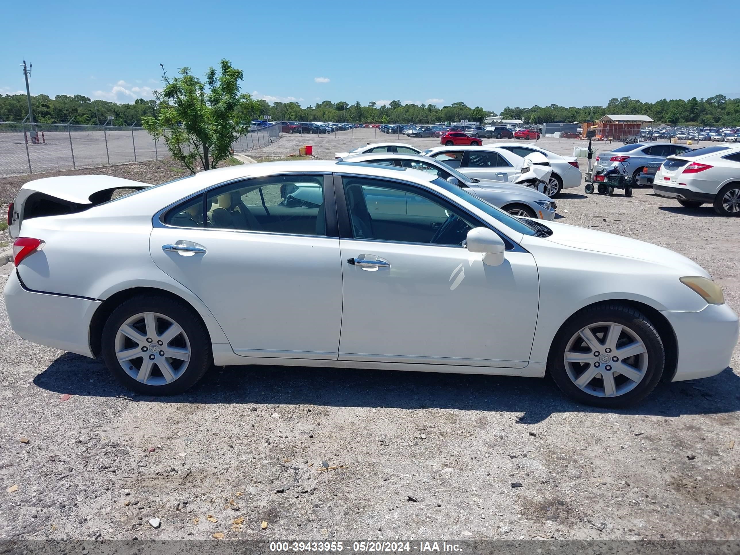 Photo 12 VIN: JTHBJ46G172142033 - LEXUS ES 