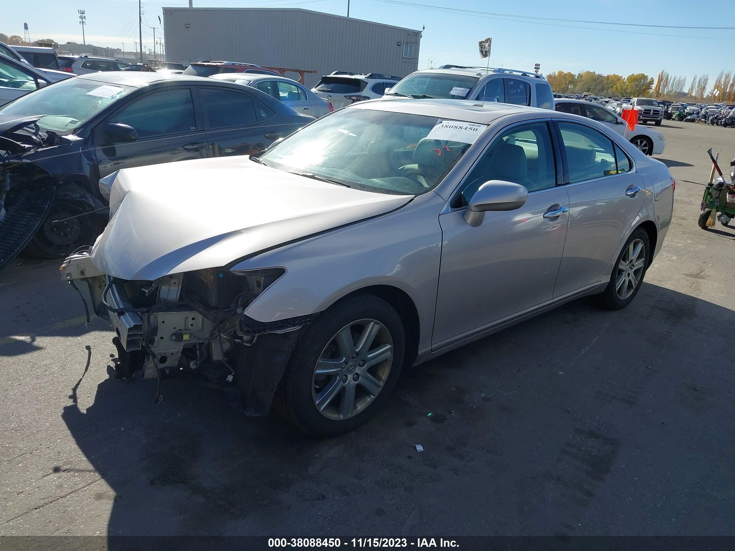 Photo 1 VIN: JTHBJ46G182170089 - LEXUS ES 