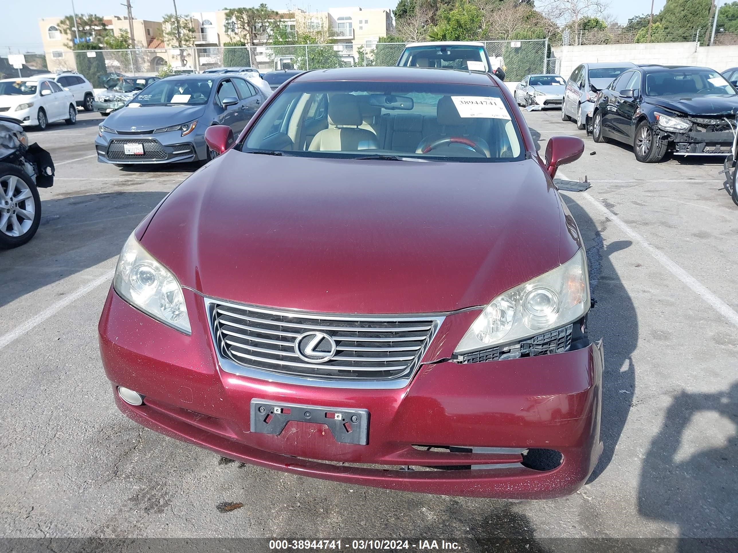 Photo 11 VIN: JTHBJ46G182185661 - LEXUS ES 