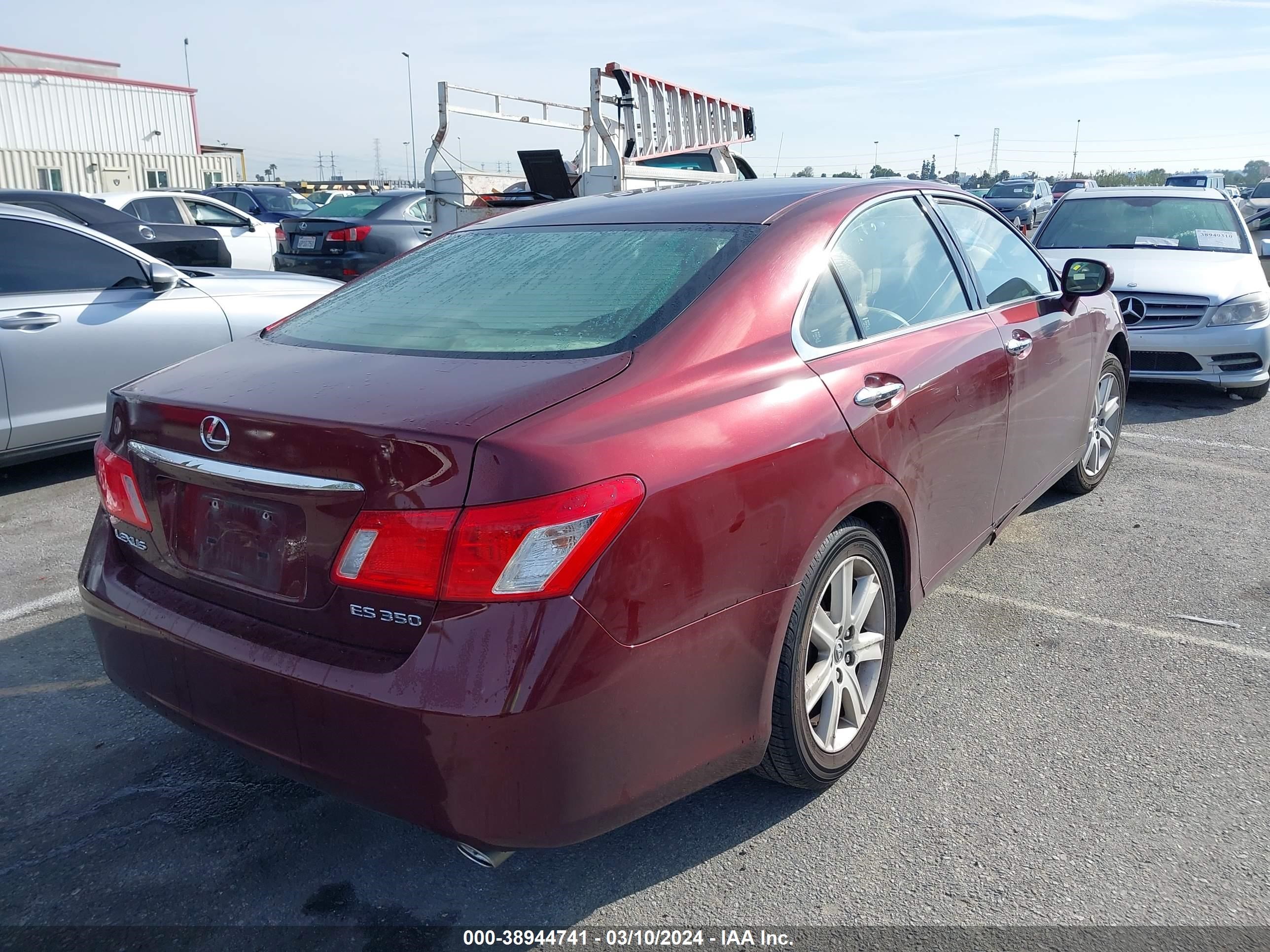 Photo 3 VIN: JTHBJ46G182185661 - LEXUS ES 