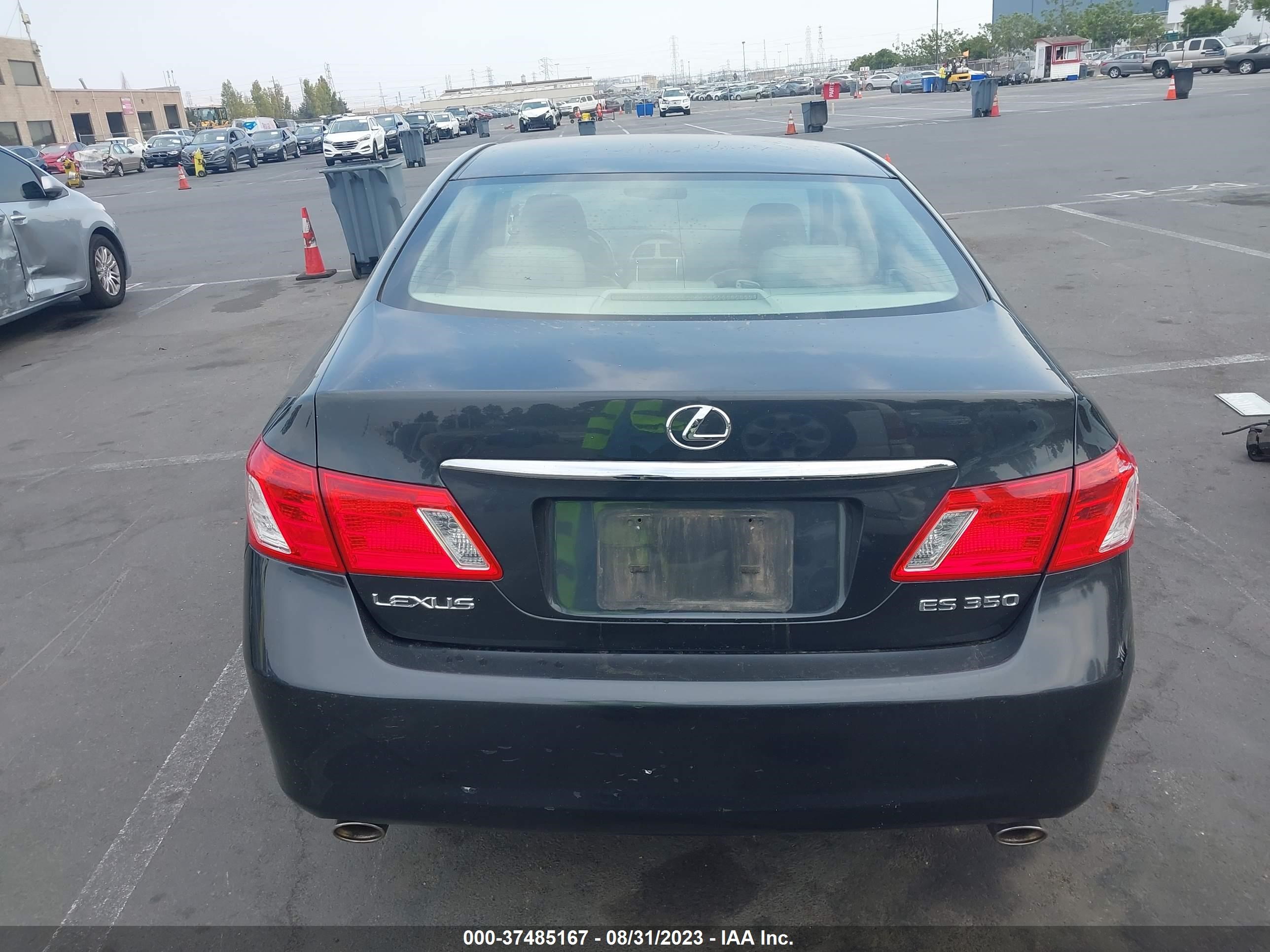 Photo 16 VIN: JTHBJ46G182196319 - LEXUS ES 