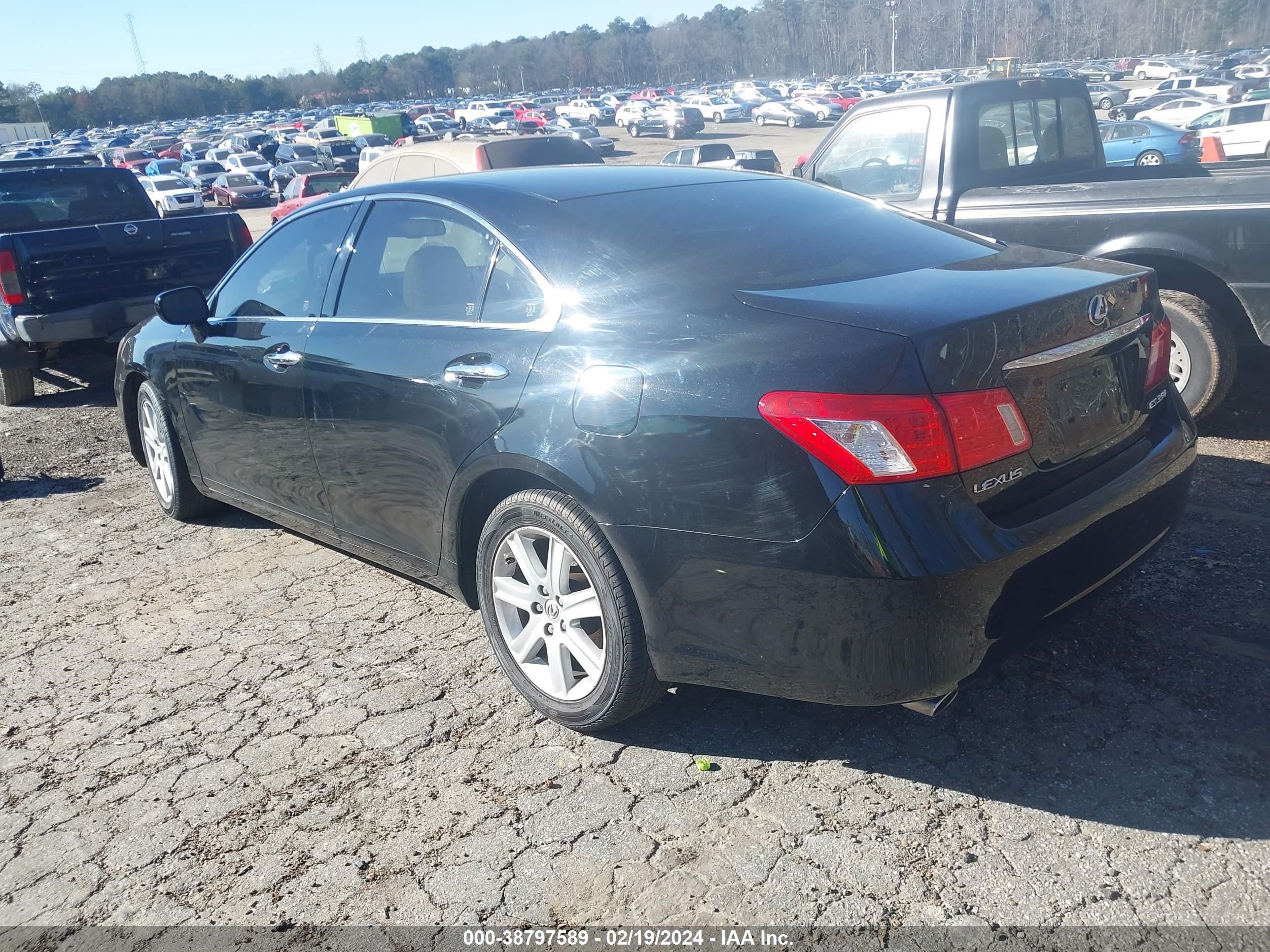 Photo 2 VIN: JTHBJ46G182212311 - LEXUS ES 